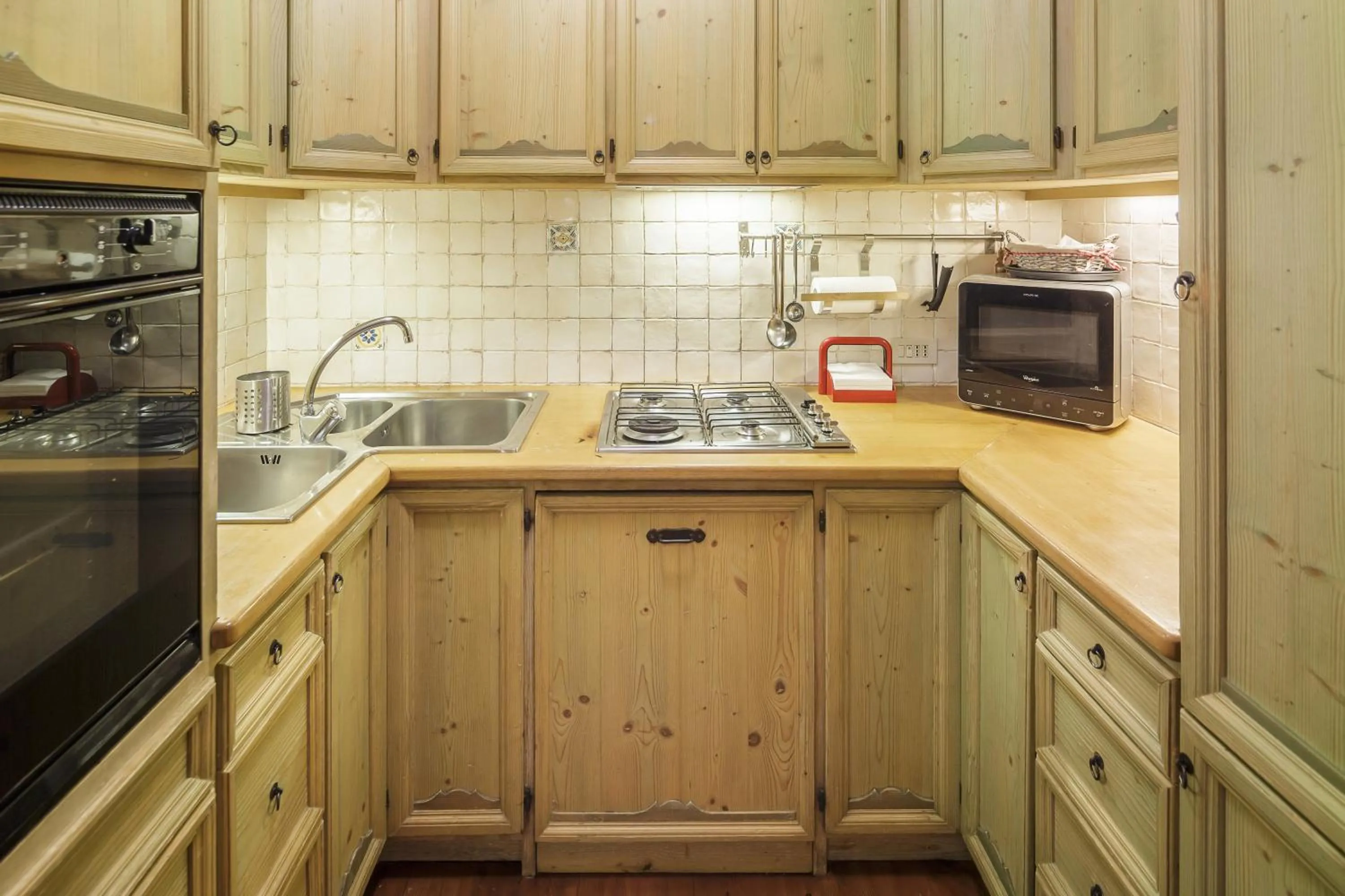 Kitchen or kitchenette in Villa Ronco - Stayincortina