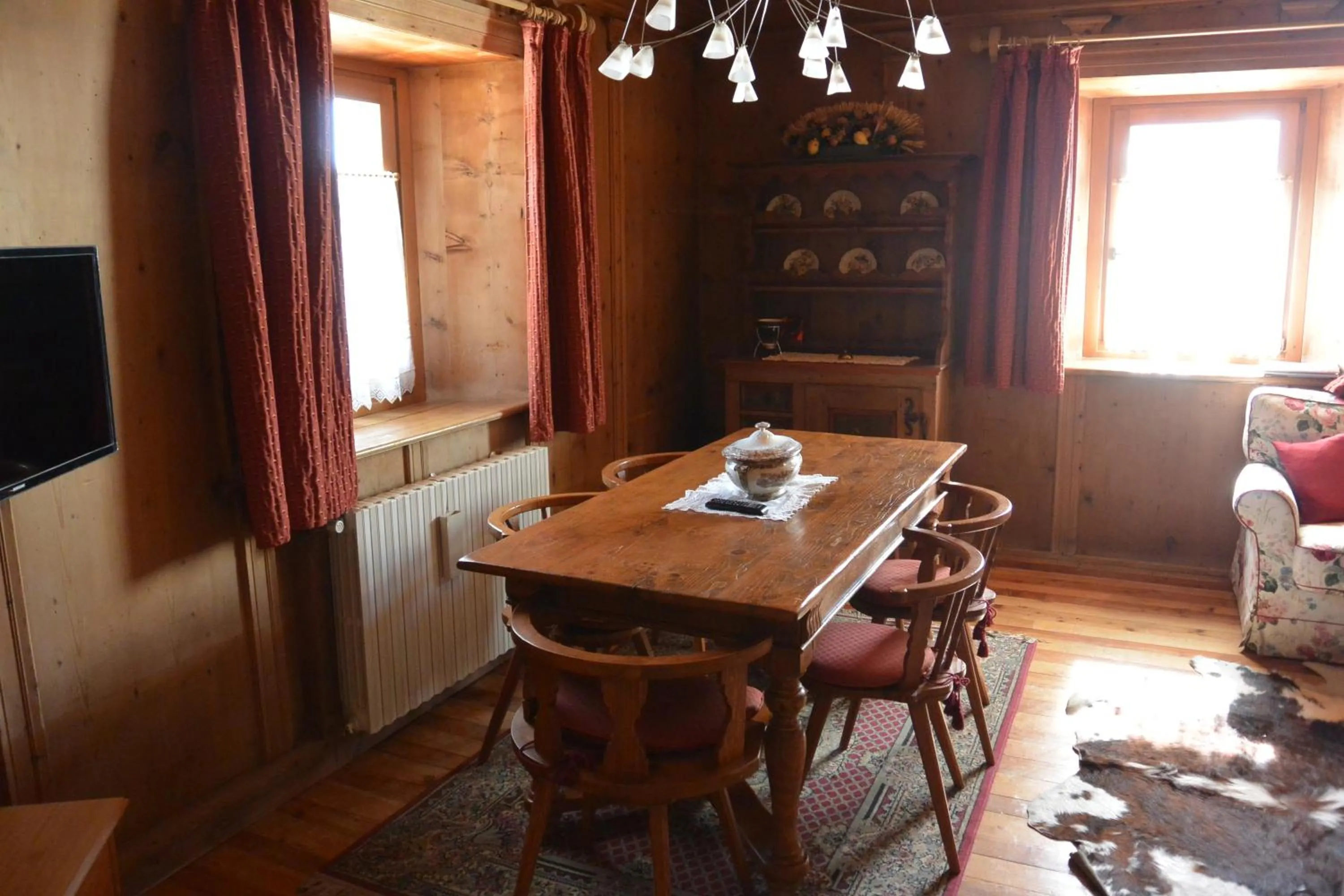 Living room in Villa Ronco - Stayincortina
