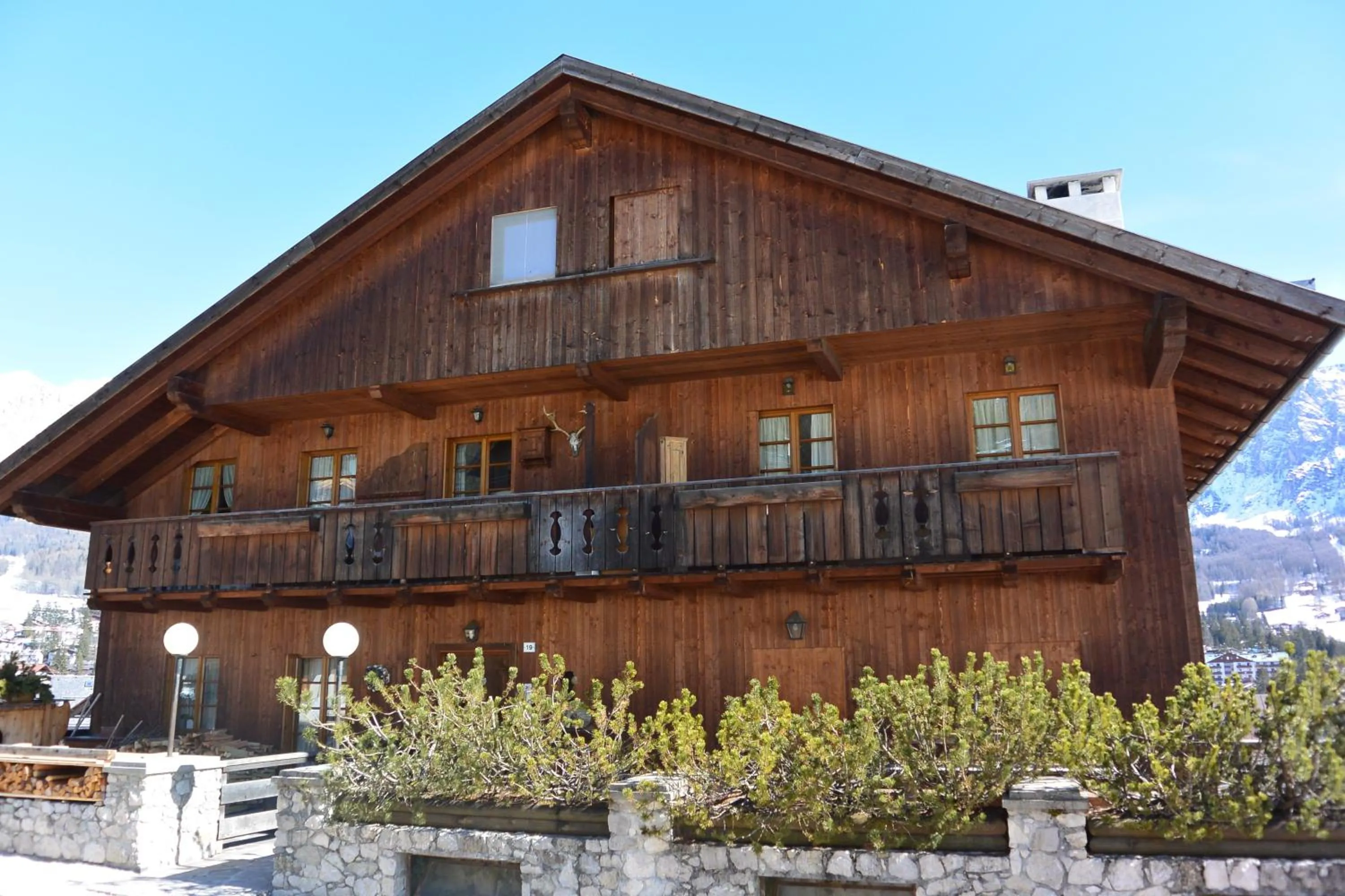 Facade/entrance in Villa Ronco - Stayincortina