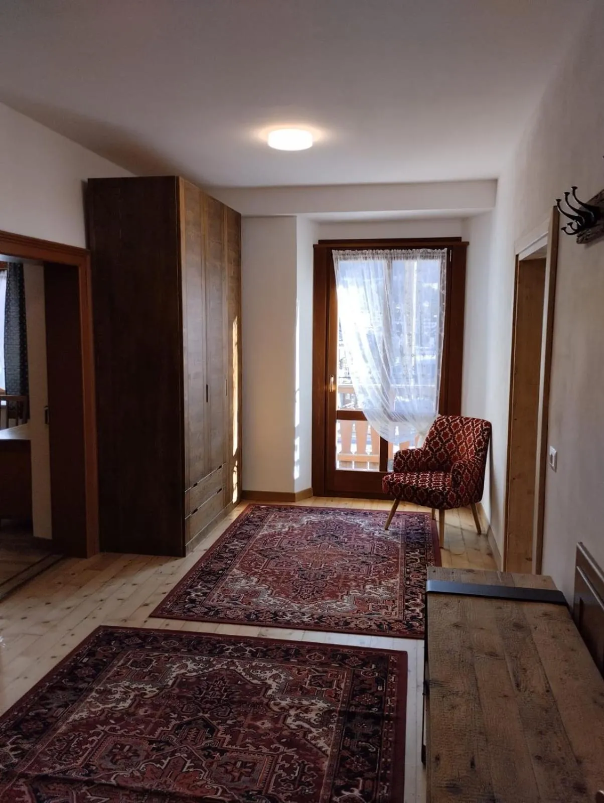 Living room, Bed in Villa Ronco - Stayincortina