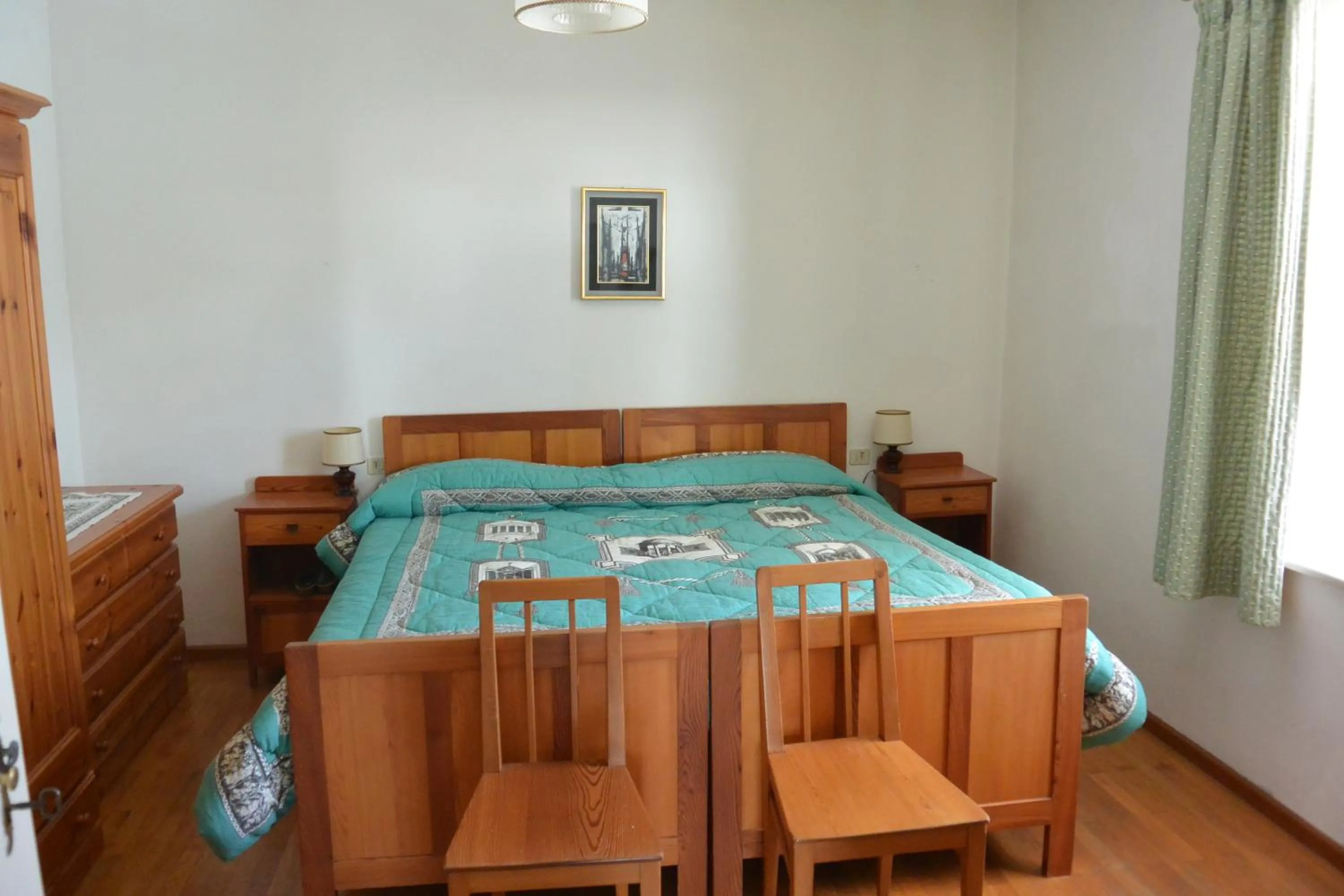 Bedroom, Bed in Villa Ronco - Stayincortina