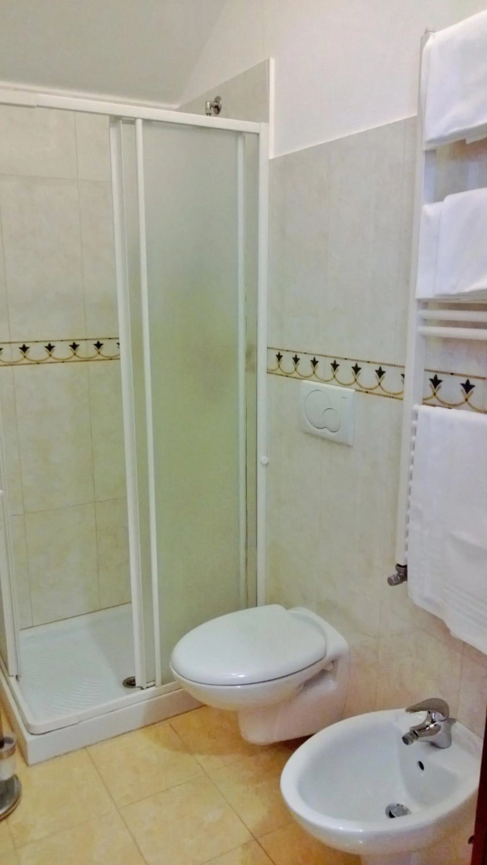 Shower in Cannaregio II Apartments