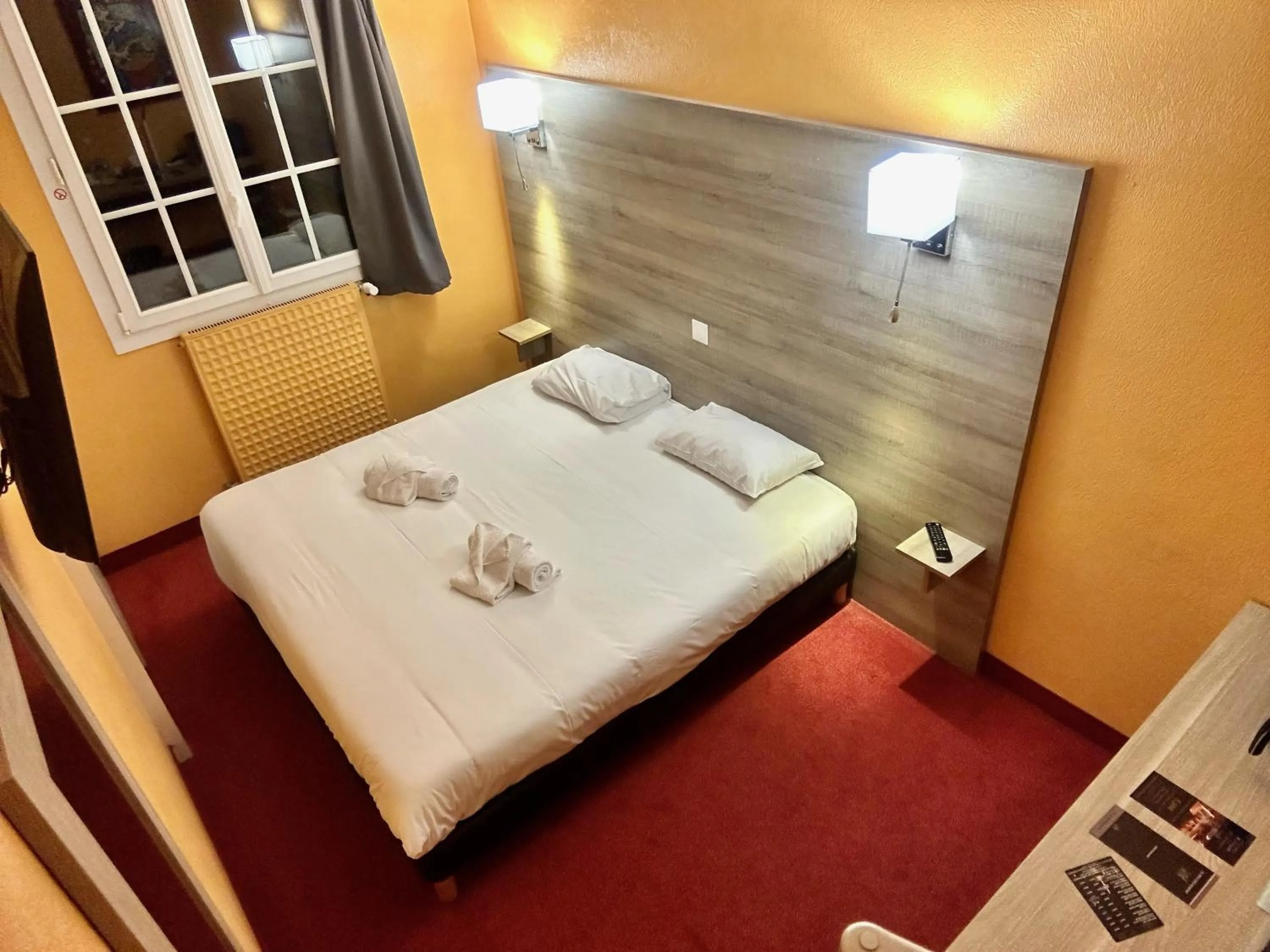 Bed in Hôtel Particulier LE MAS DES MARAIS