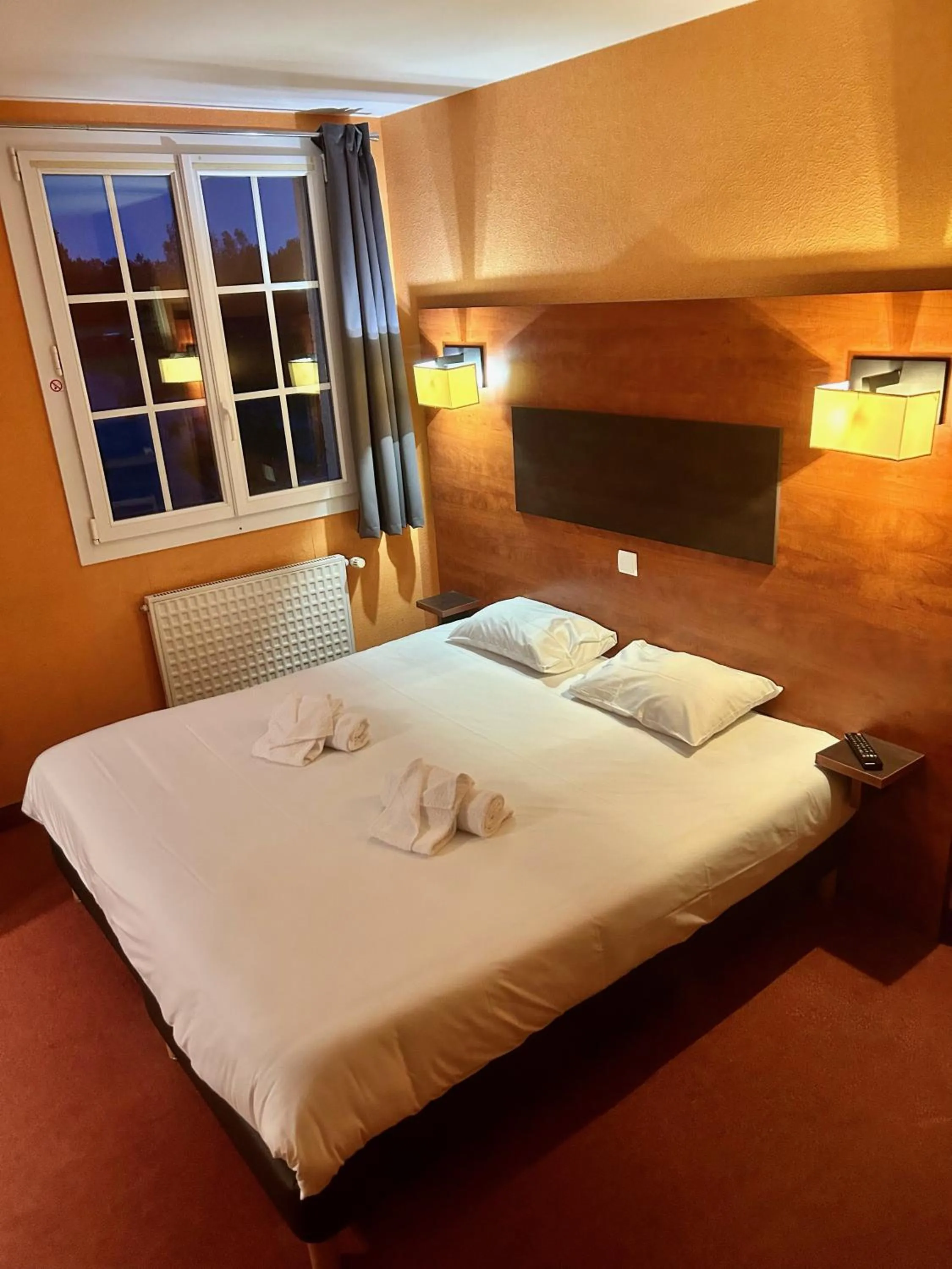 Bed in Hôtel Particulier LE MAS DES MARAIS