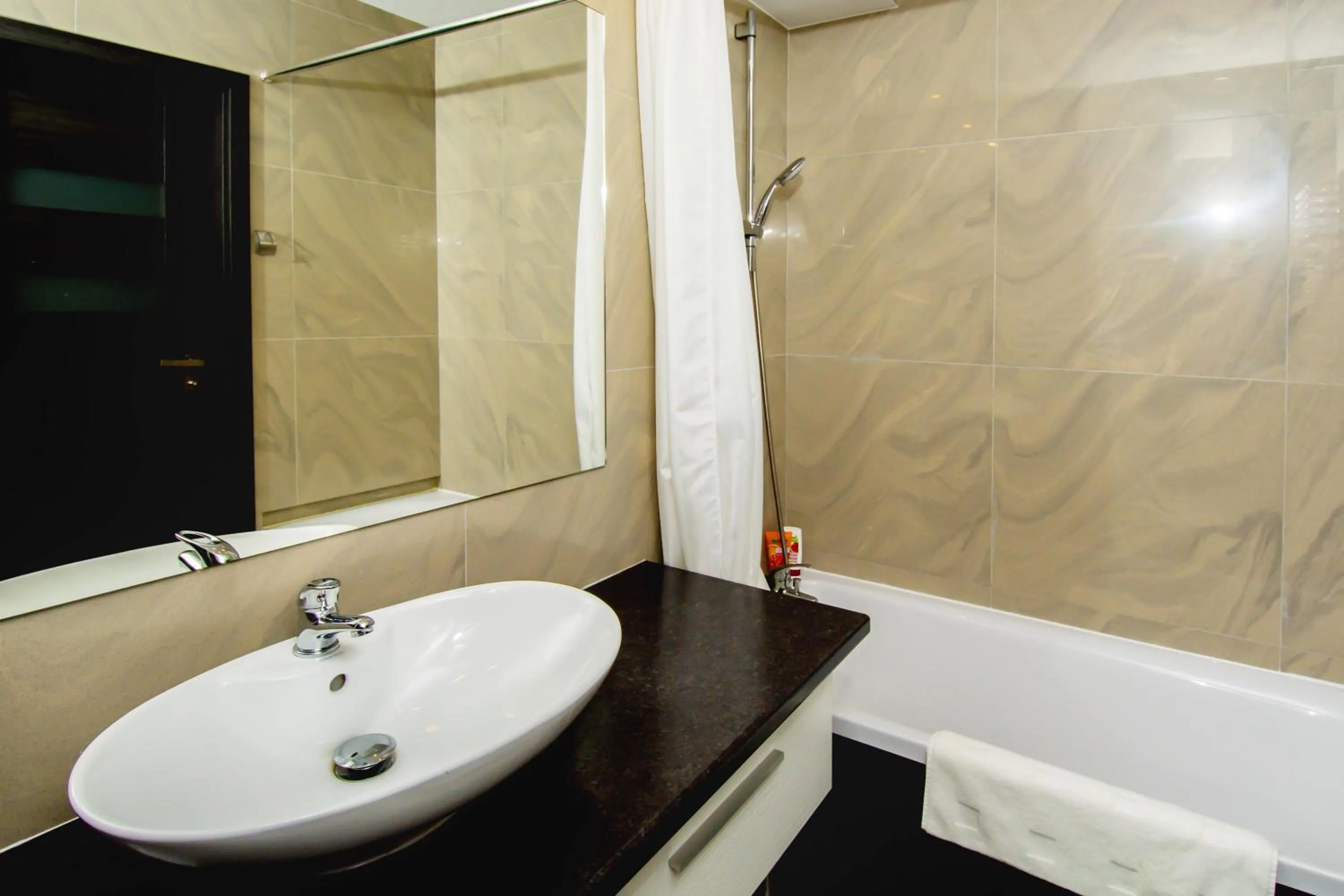 Bathroom in erApartments Oxygen Residence