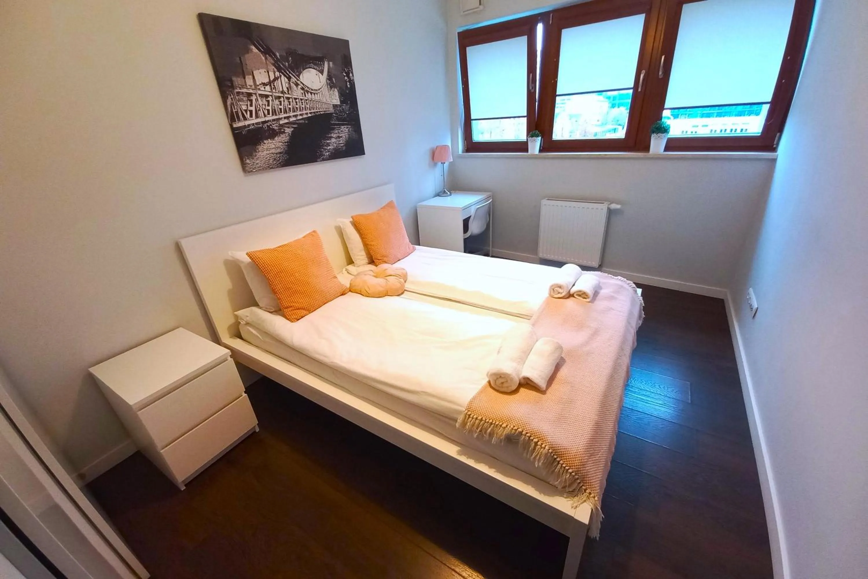 Bed in erApartments Oxygen Residence