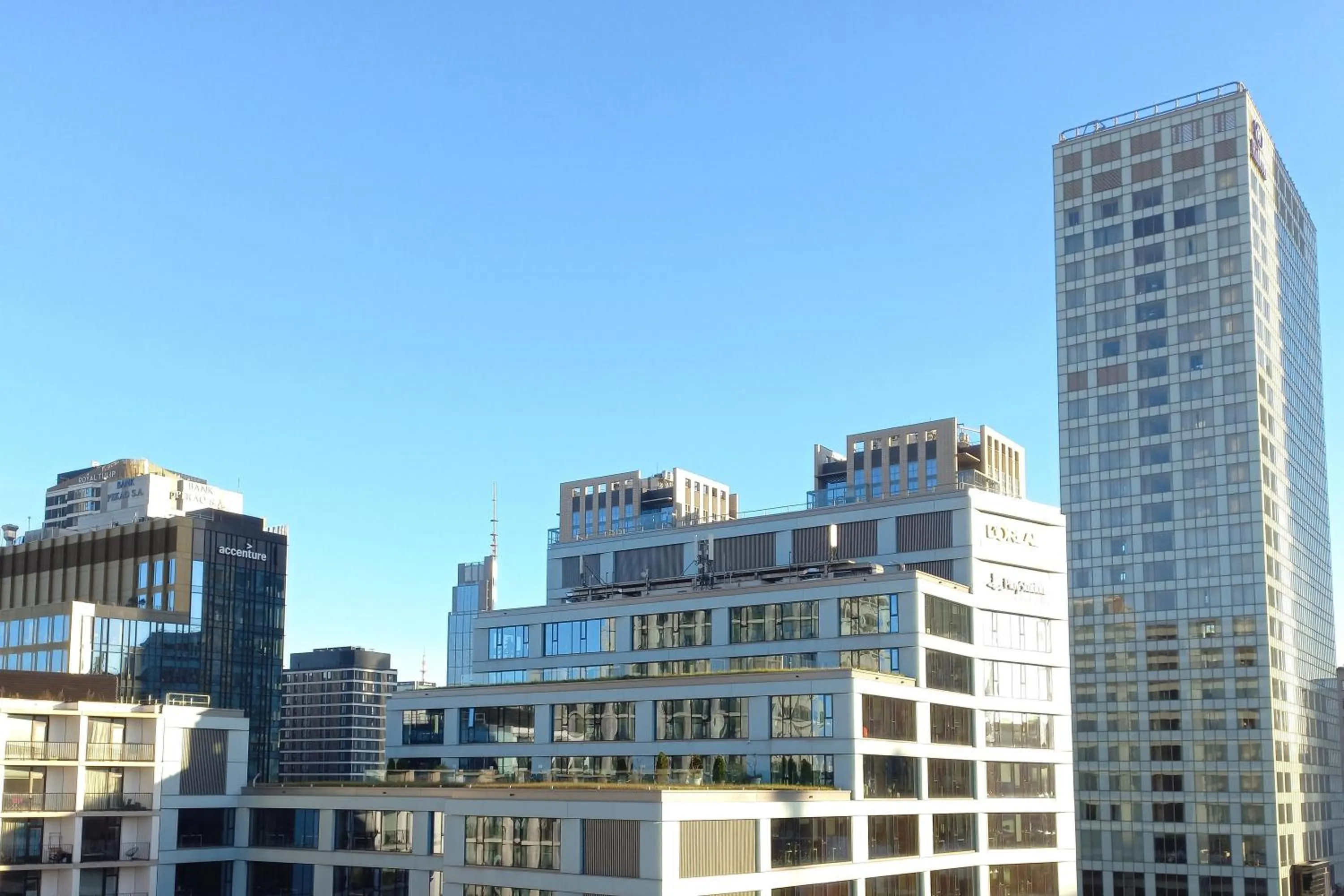 City view in erApartments Oxygen Residence