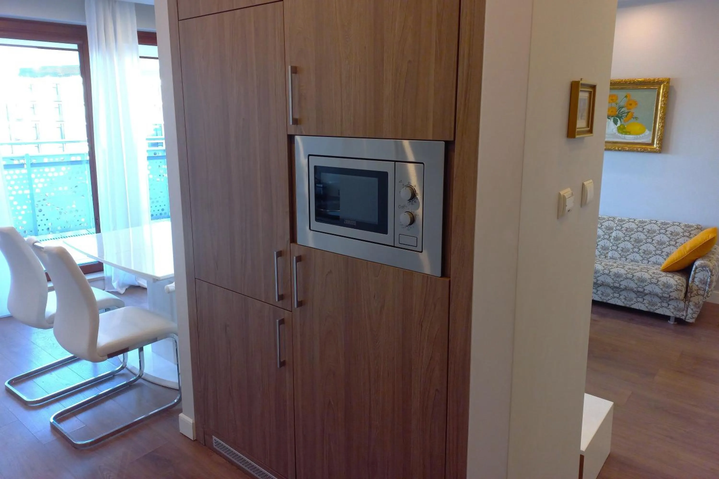 Kitchen or kitchenette in erApartments Oxygen Residence