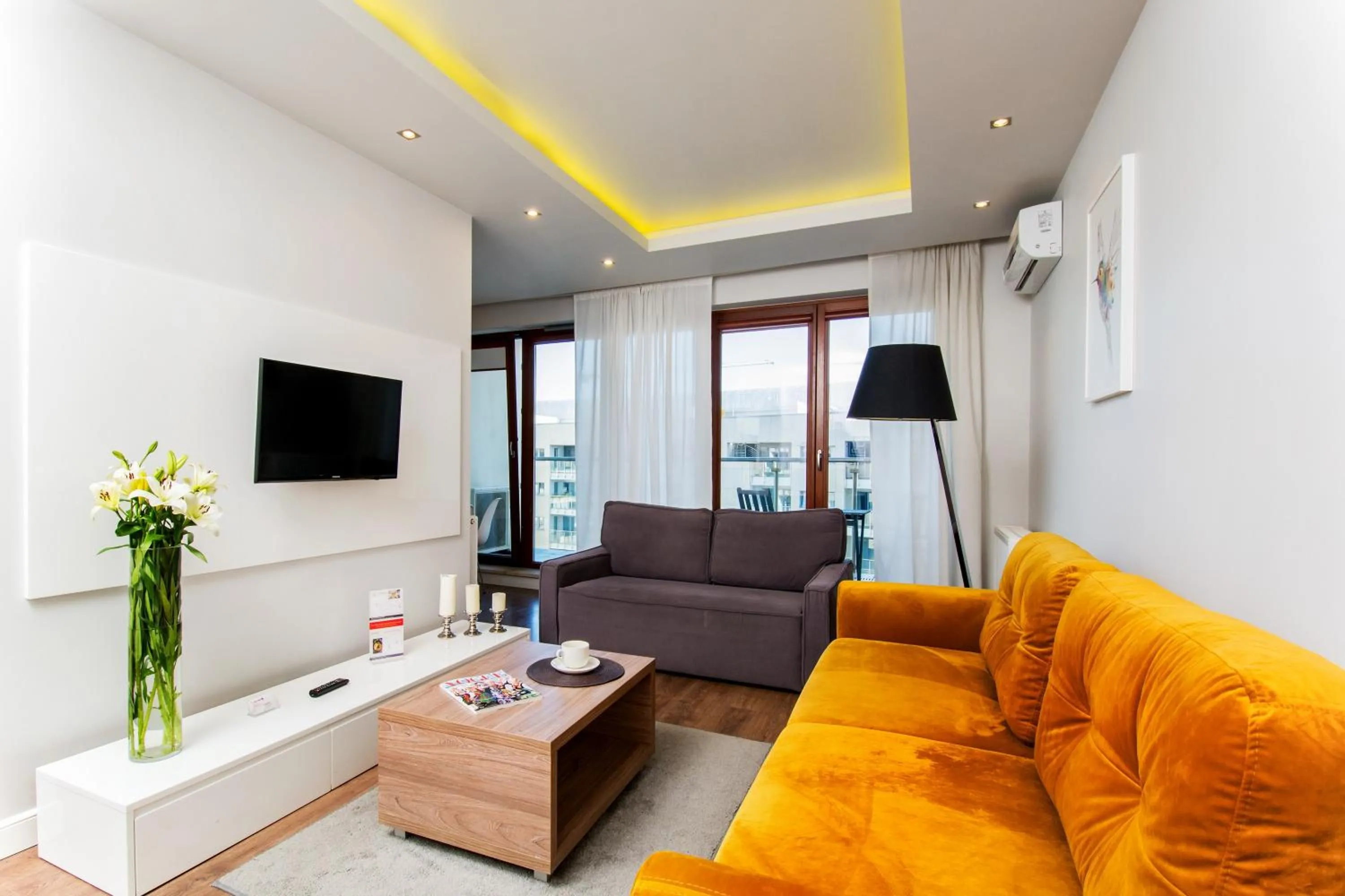 TV and multimedia in erApartments Oxygen Residence