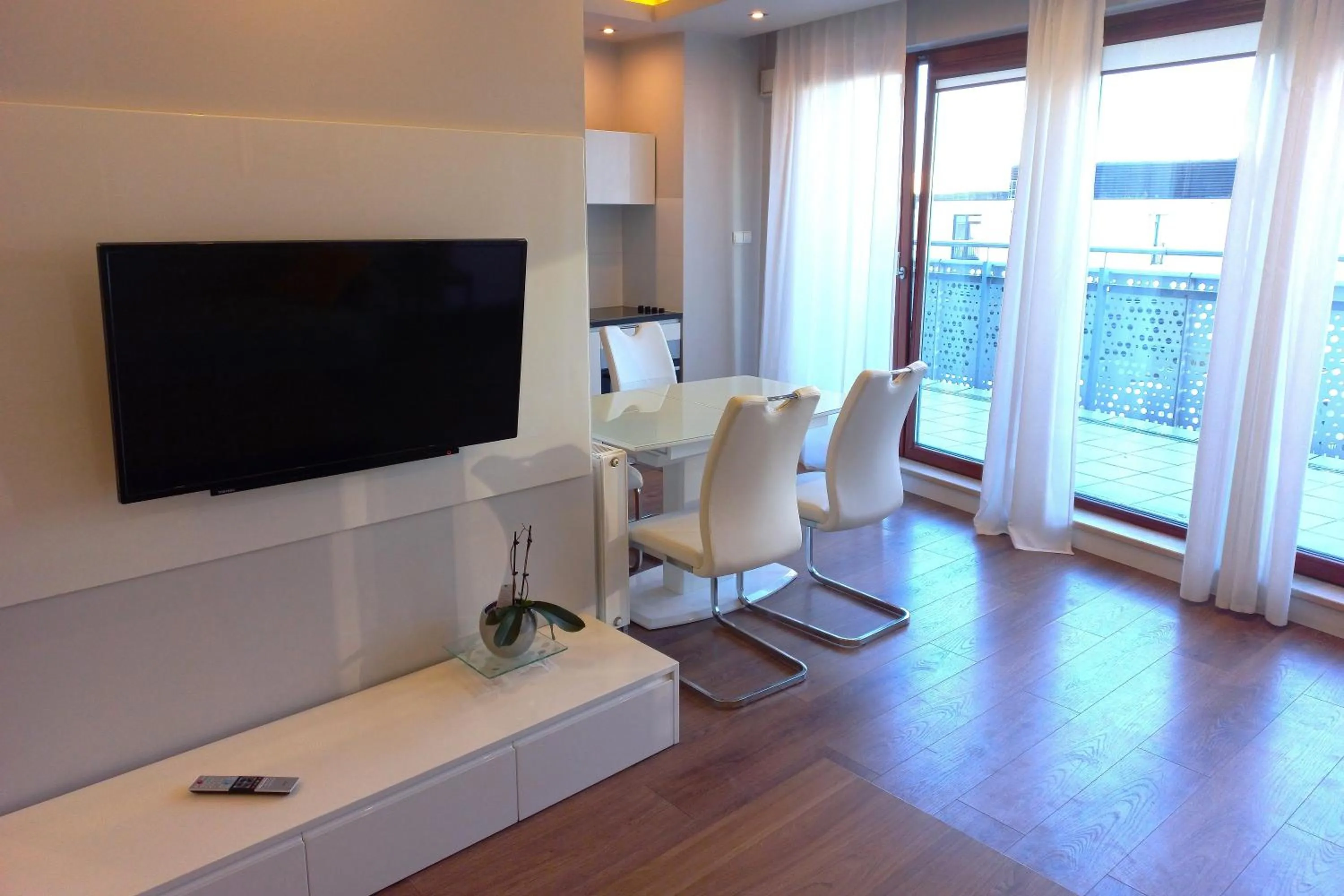 TV and multimedia in erApartments Oxygen Residence
