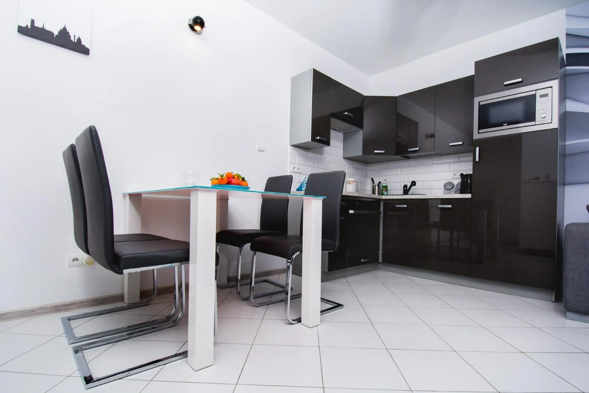 Kitchen or kitchenette in erApartments Oxygen Residence