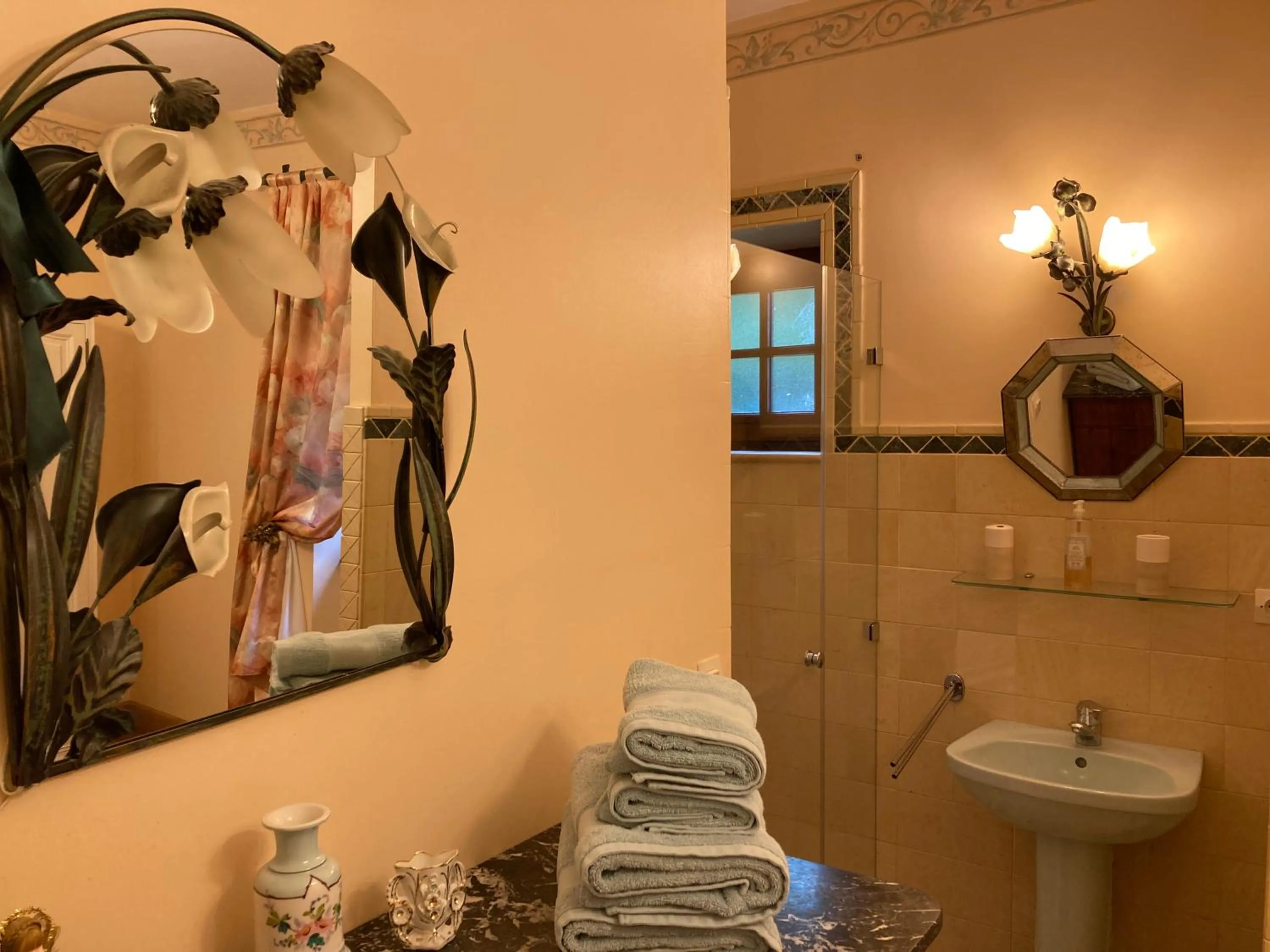 Bathroom in La Forge De La Coudraie