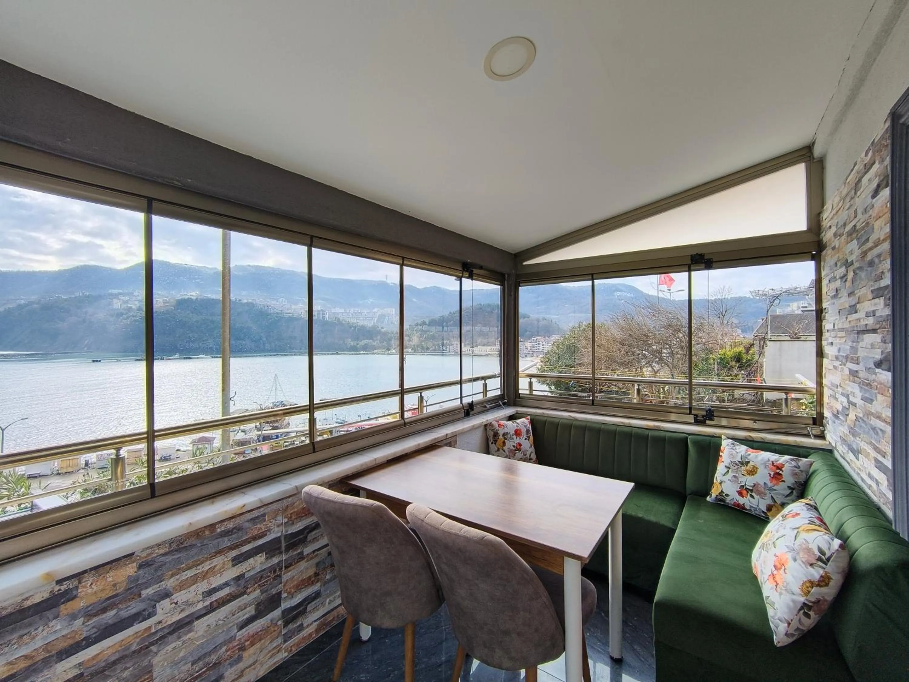 Balcony/Terrace in Emek Pansiyon