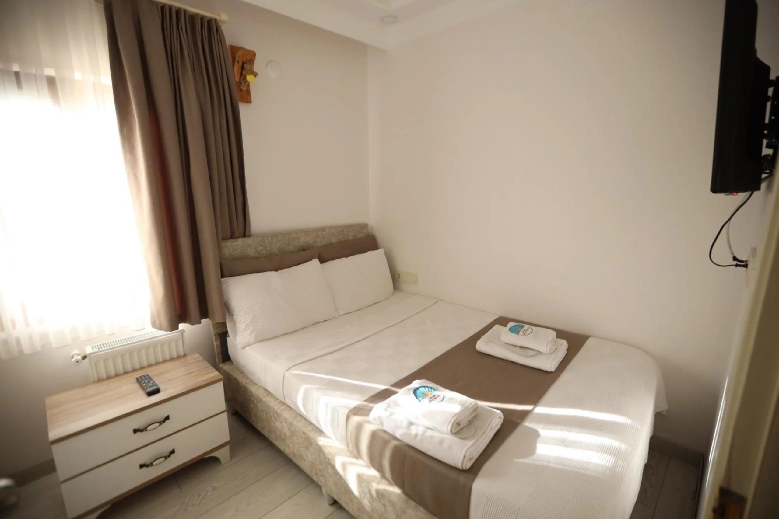 Bedroom, Bed in Emek Pansiyon