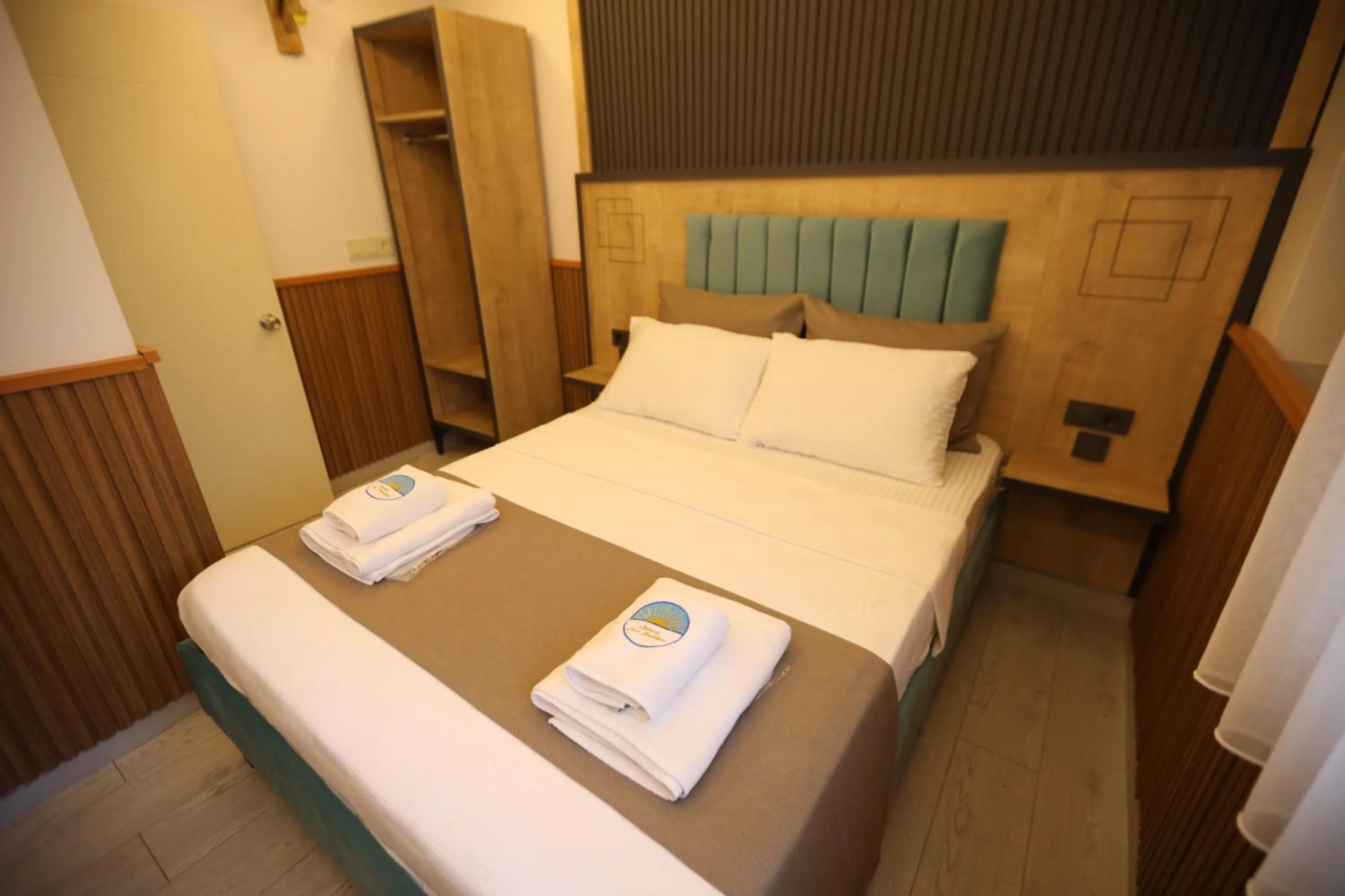 Bedroom, Bed in Emek Pansiyon