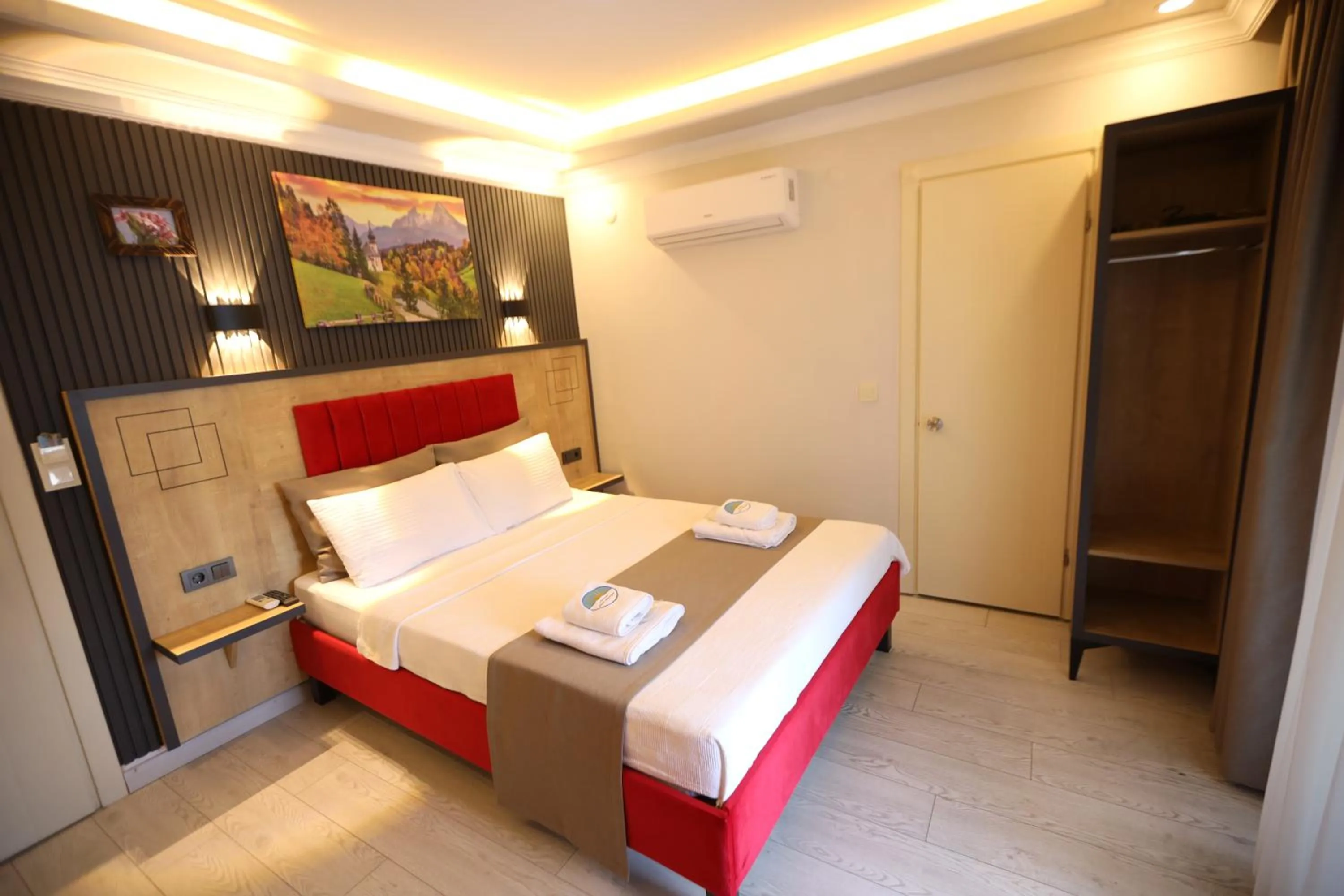 Photo of the whole room, Bed in Emek Pansiyon