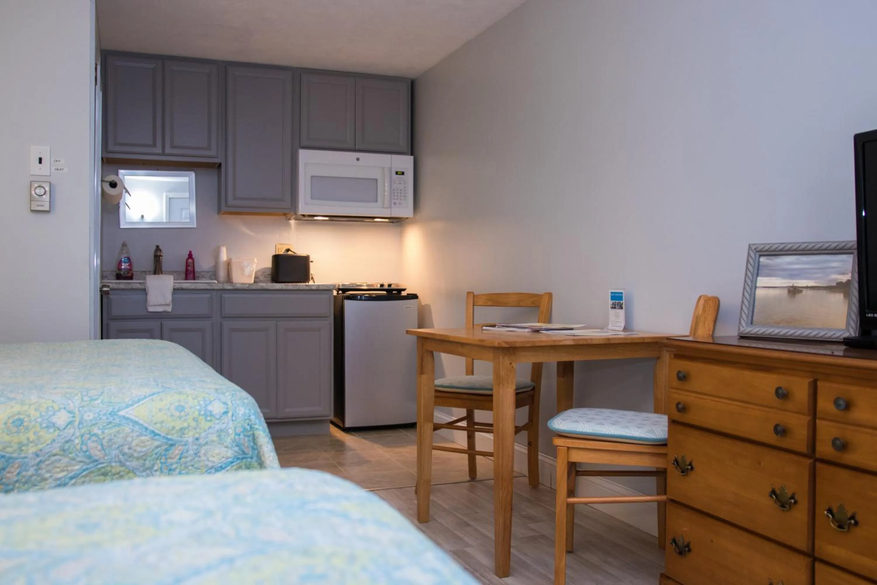 Bed in Seacoast Motel