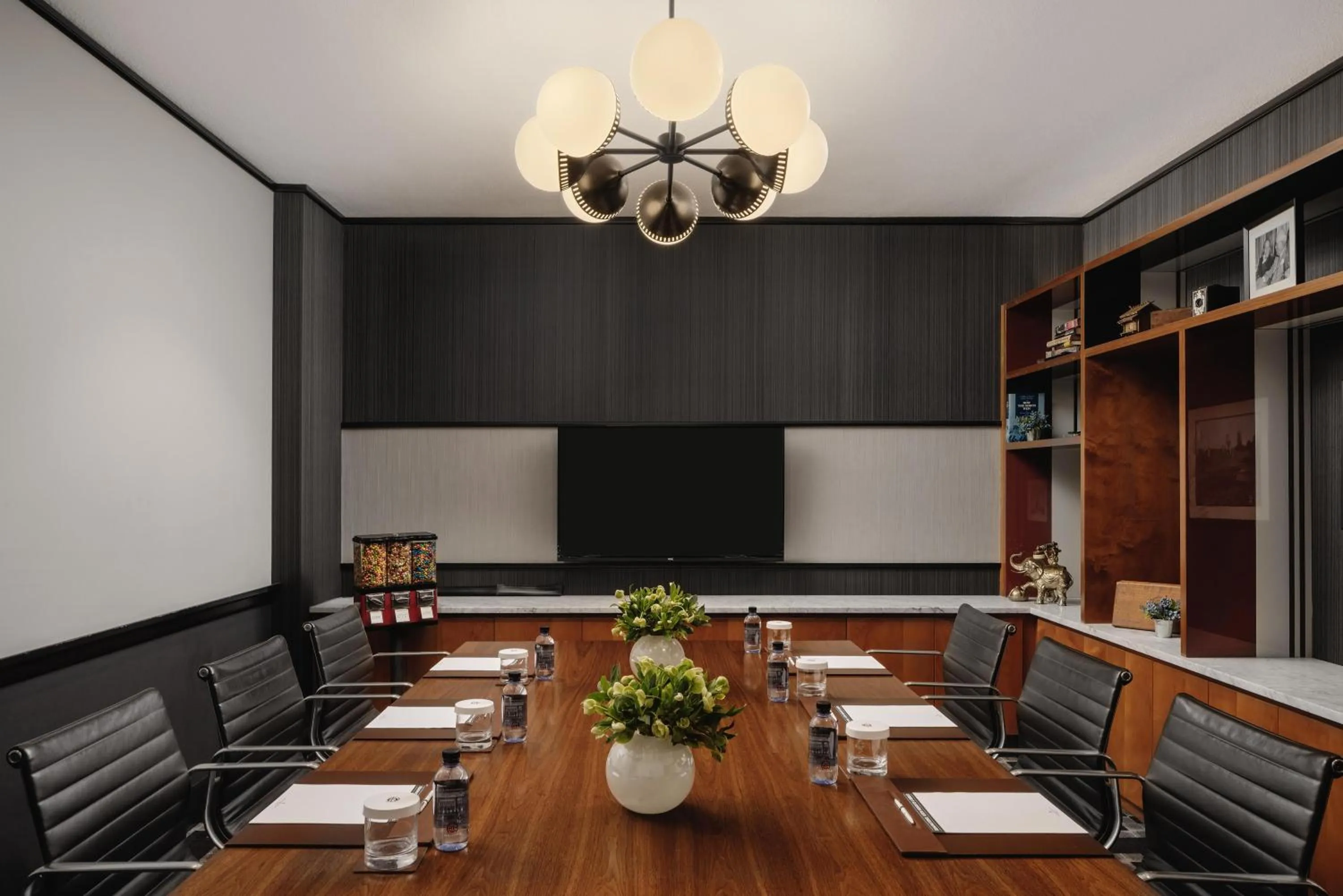 Meeting/conference room in Chicago Athletic Association, part of Hyatt