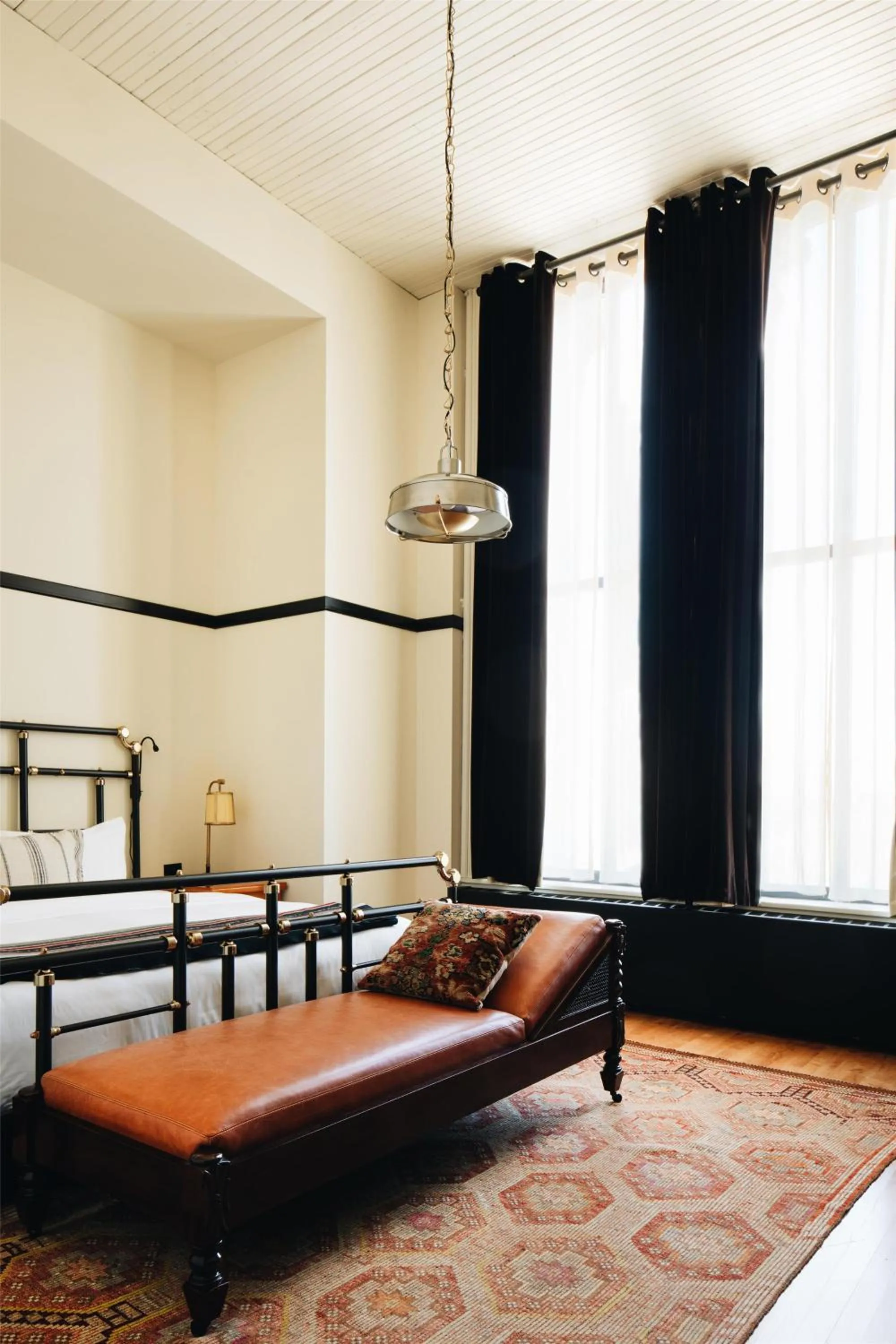 Photo of the whole room, Bed in Chicago Athletic Association, part of Hyatt