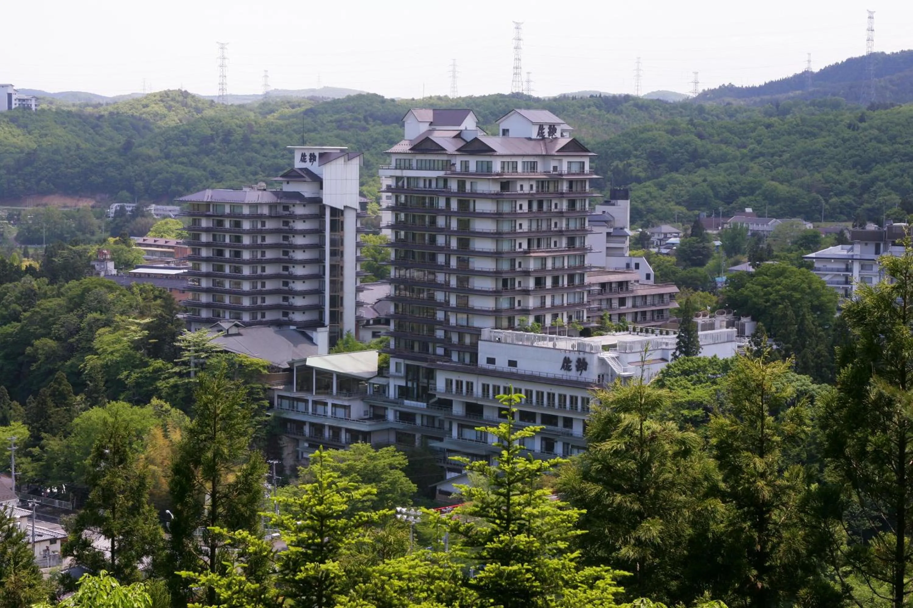 Property building in Sakan