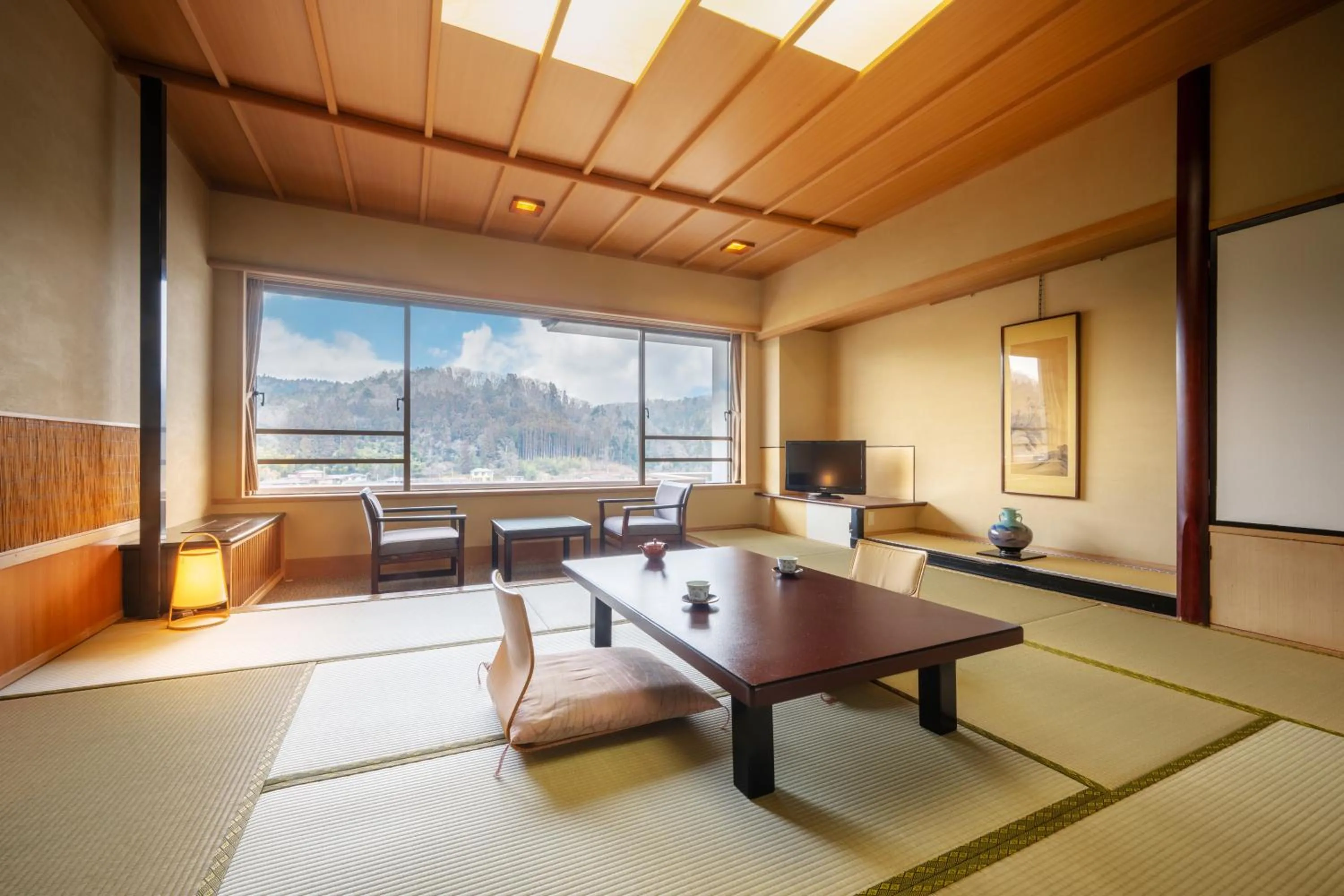 Photo of the whole room in Sakan