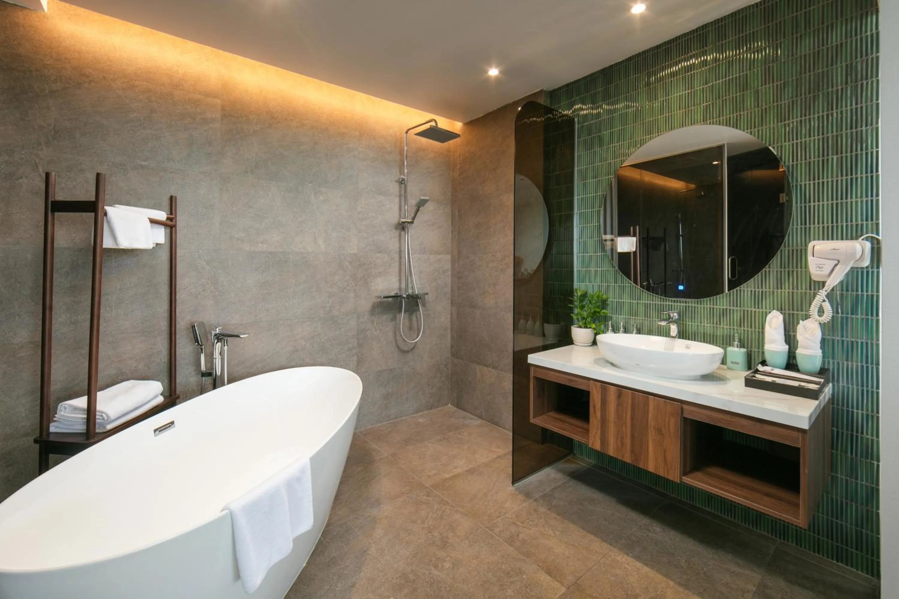 Shower in Hanoi Riverview Boutique Hotel & Apartment