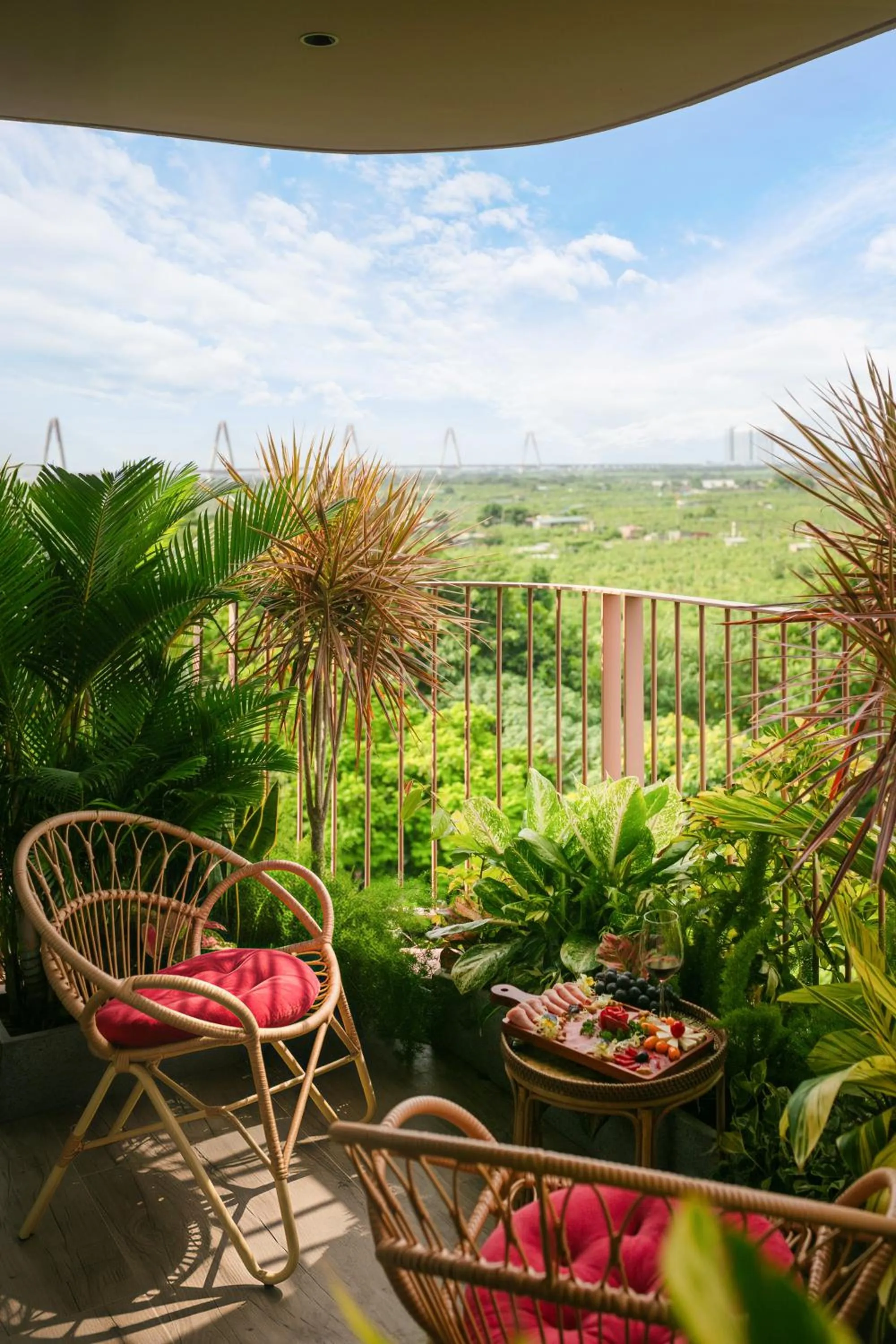 Day in Hanoi Riverview Boutique Hotel & Apartment