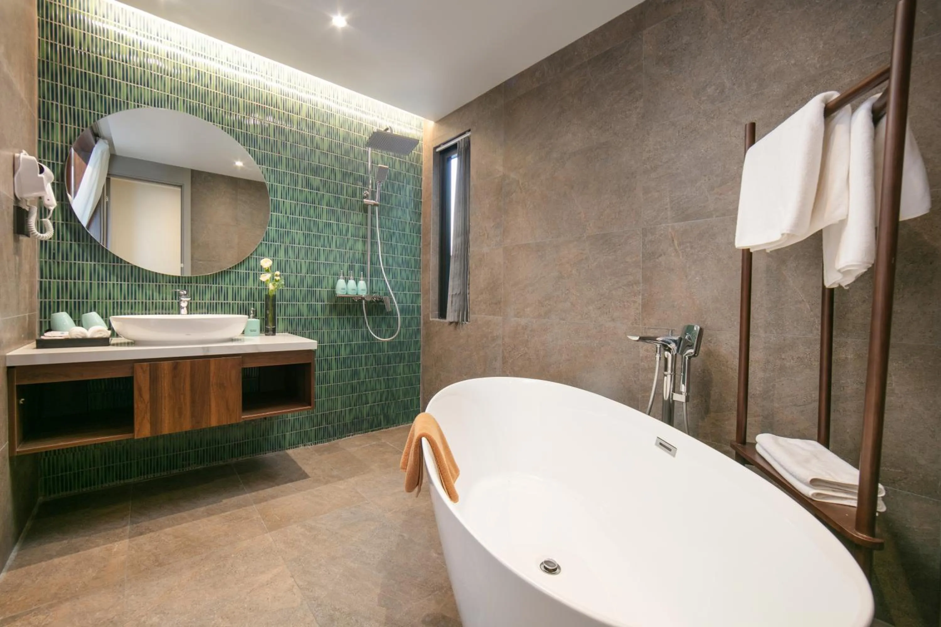 Shower in Hanoi Riverview Boutique Hotel & Apartment