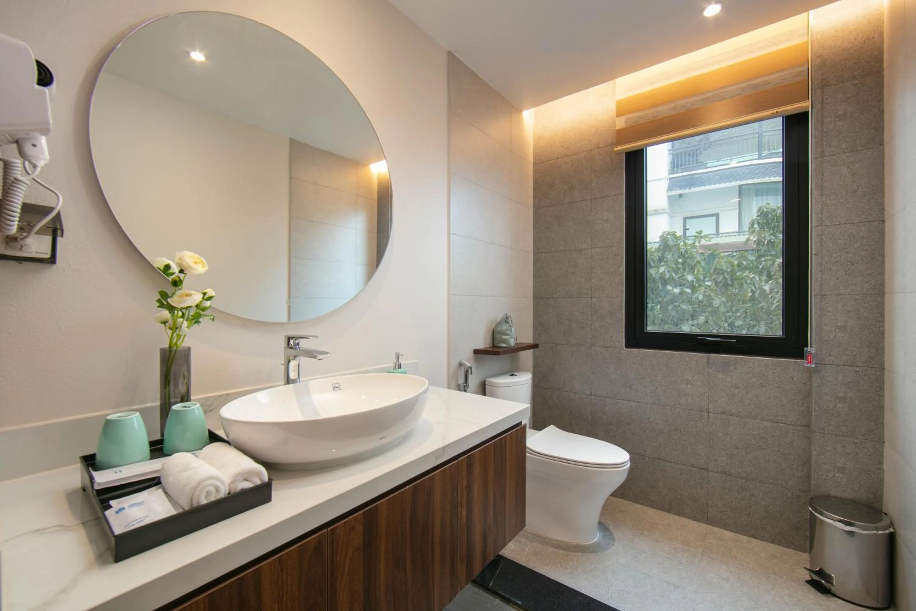 Shower in Hanoi Riverview Boutique Hotel & Apartment