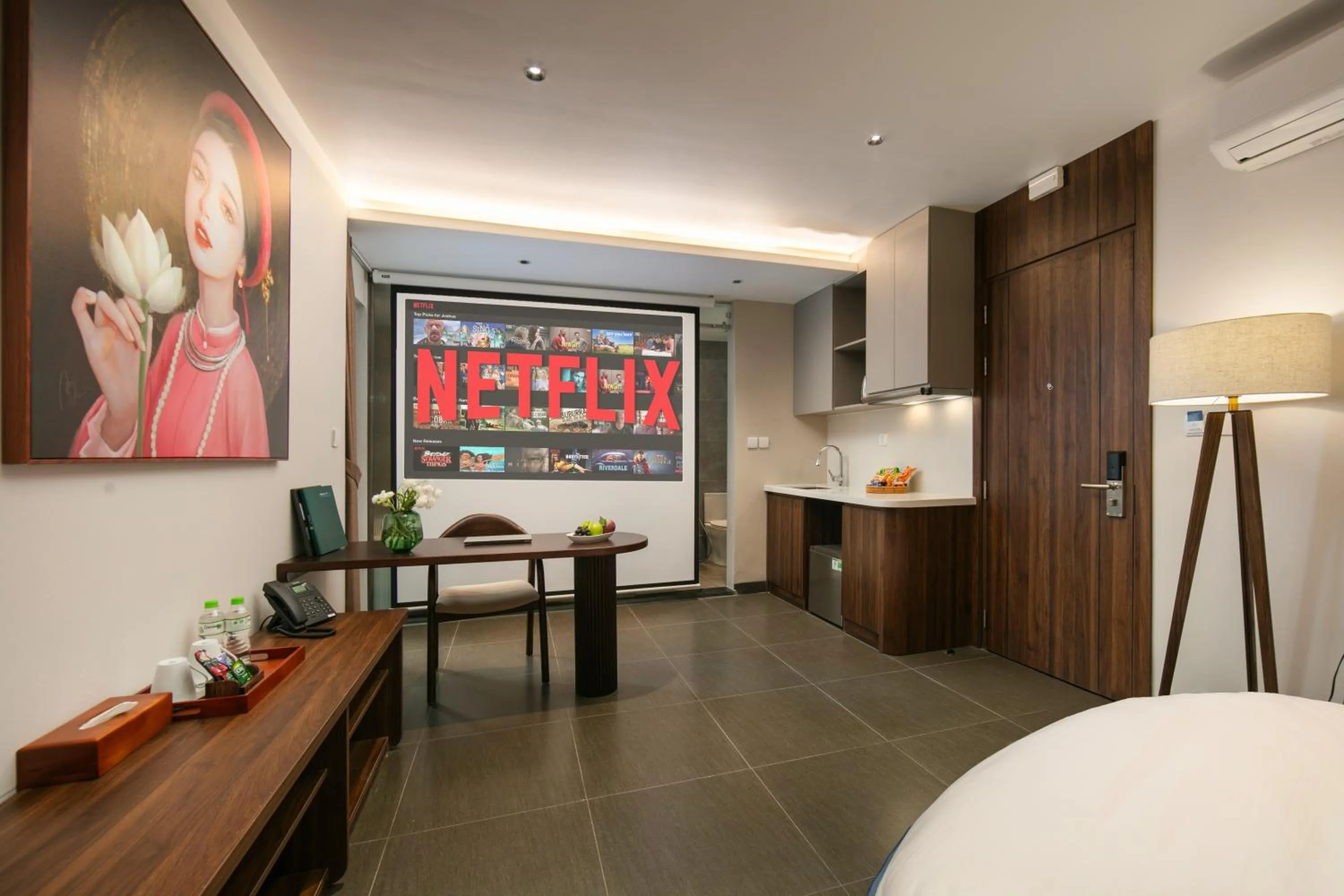 TV and multimedia in Hanoi Riverview Boutique Hotel & Apartment
