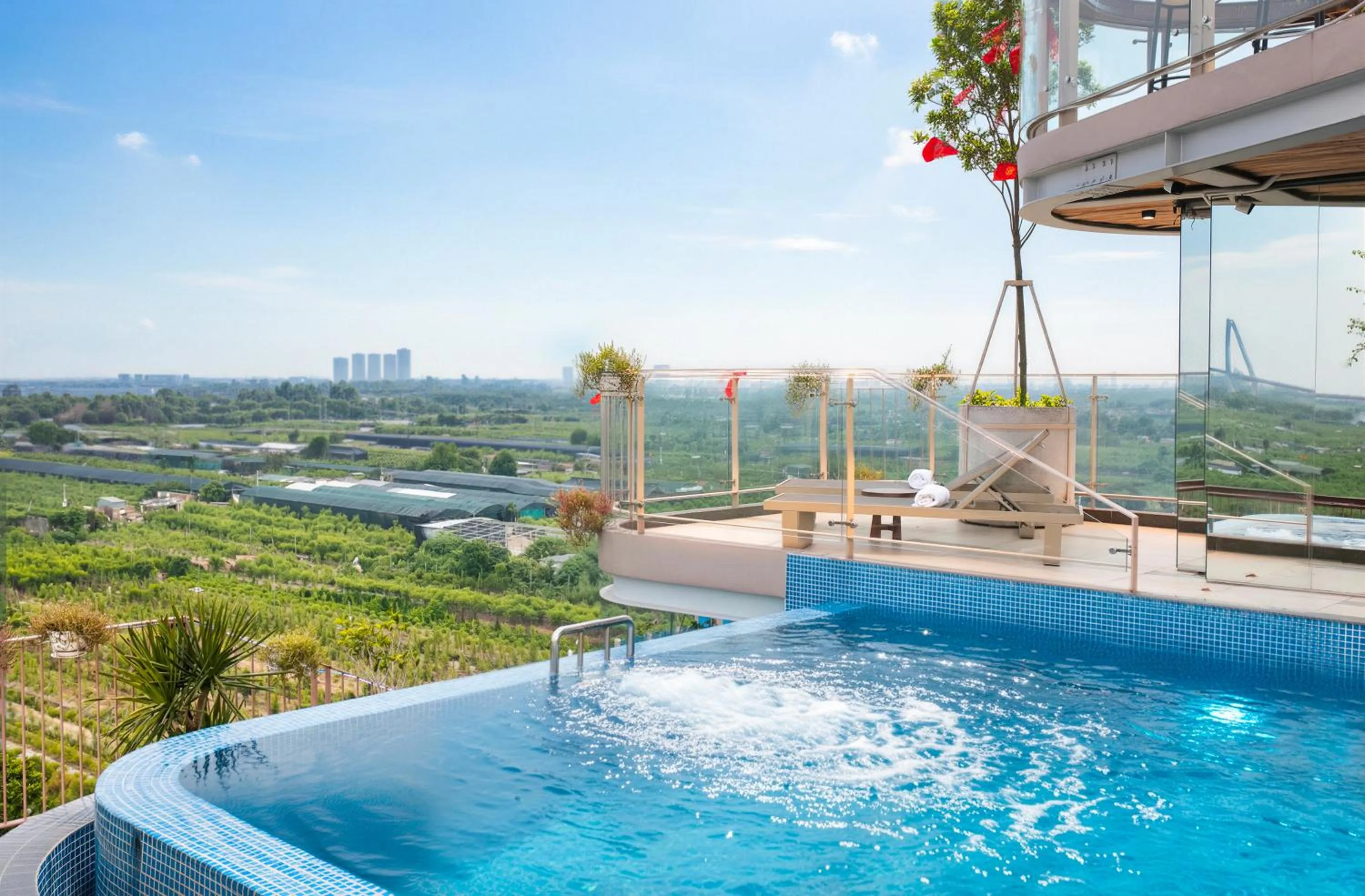 Day in Hanoi Riverview Boutique Hotel & Apartment