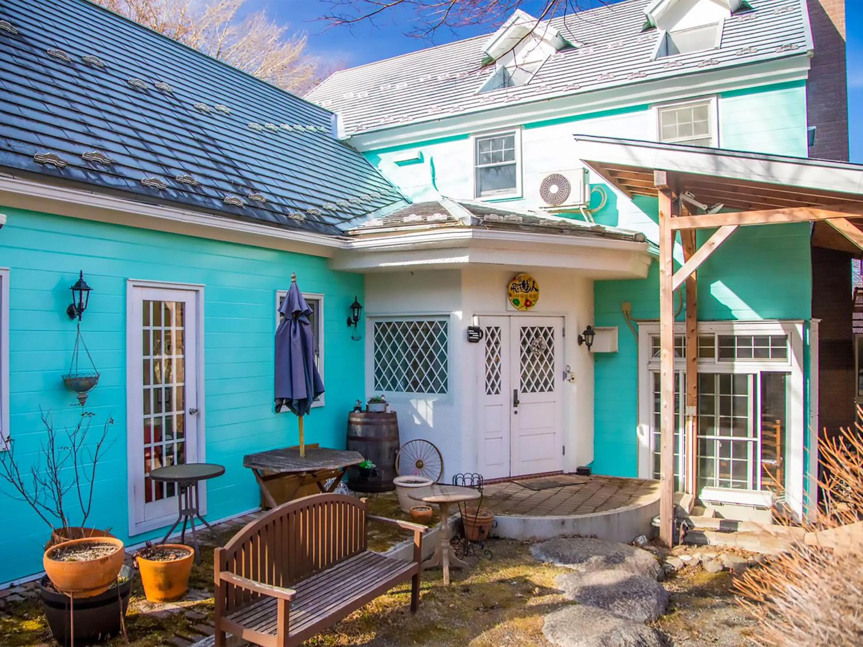 Patio in Human resort