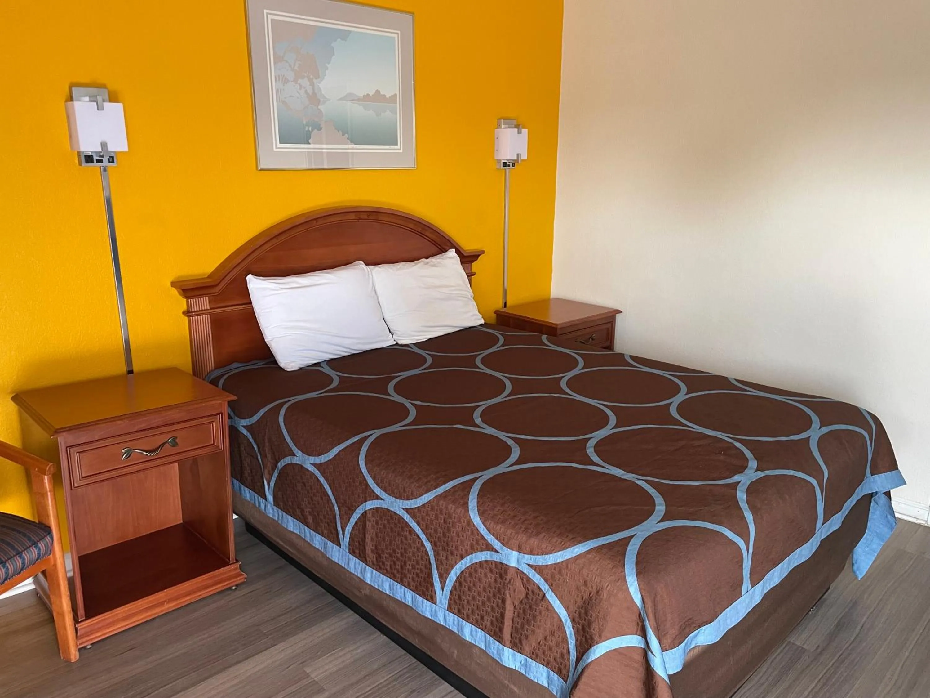 Bed in American Inn