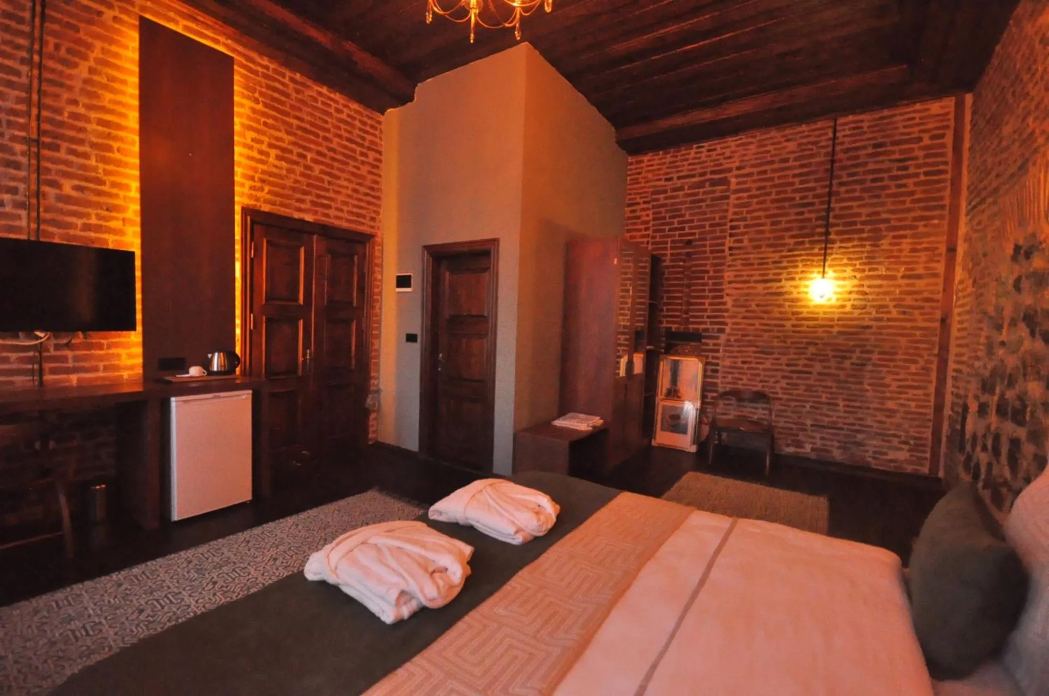 Bed in Mihman Konak Hotel