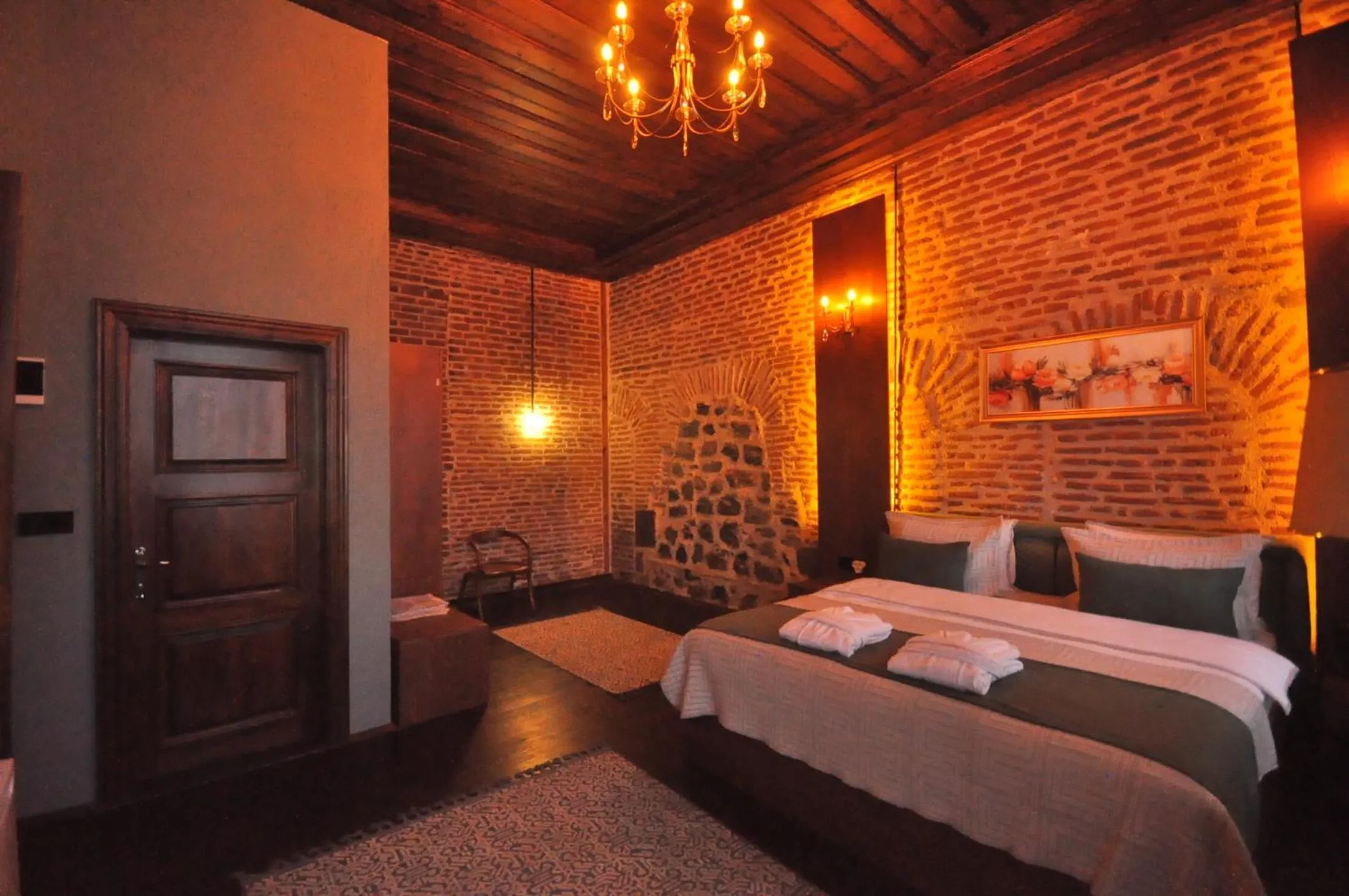 Bed in Mihman Konak Hotel