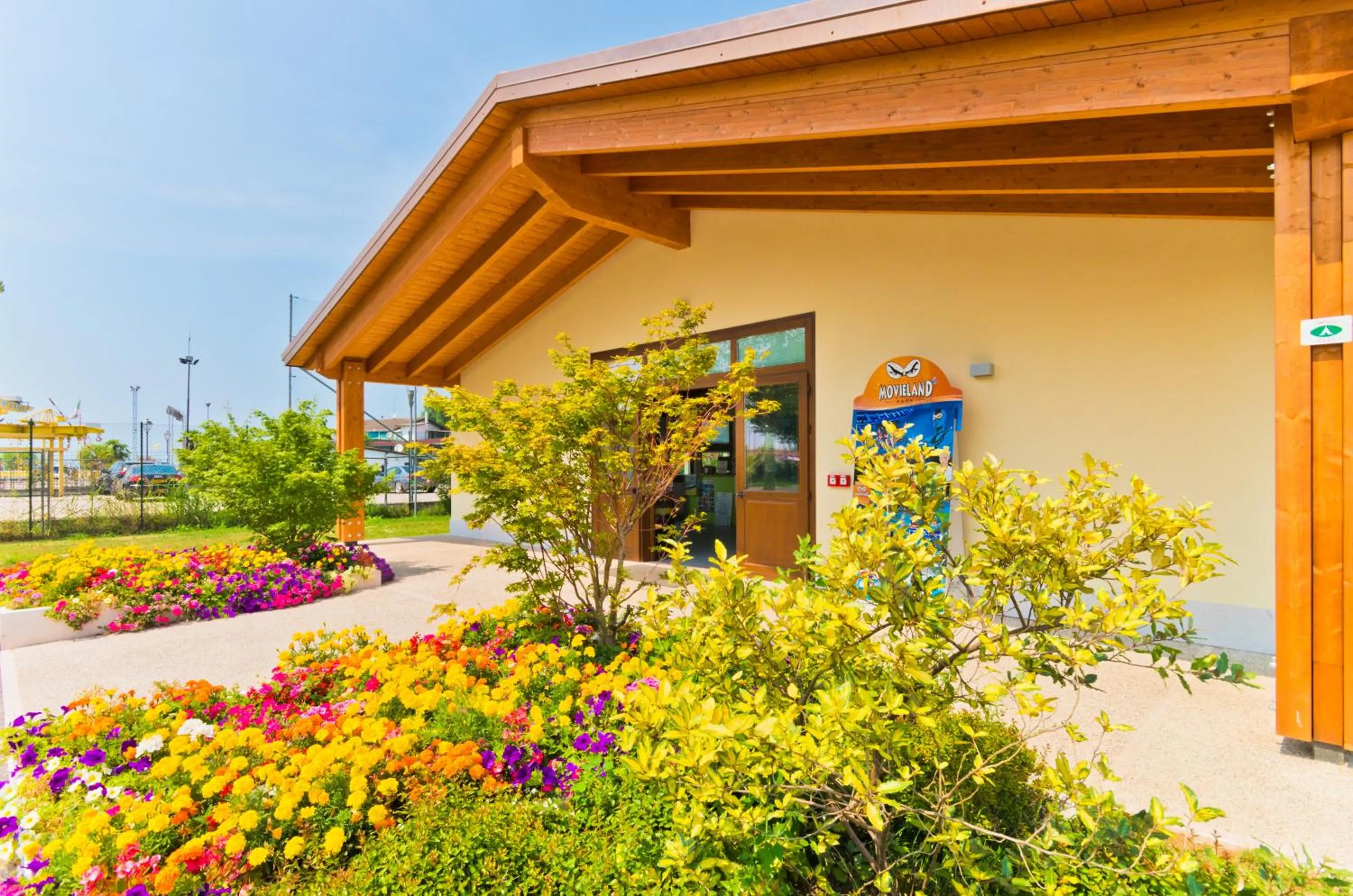 Facade/entrance in Campeggio del Garda