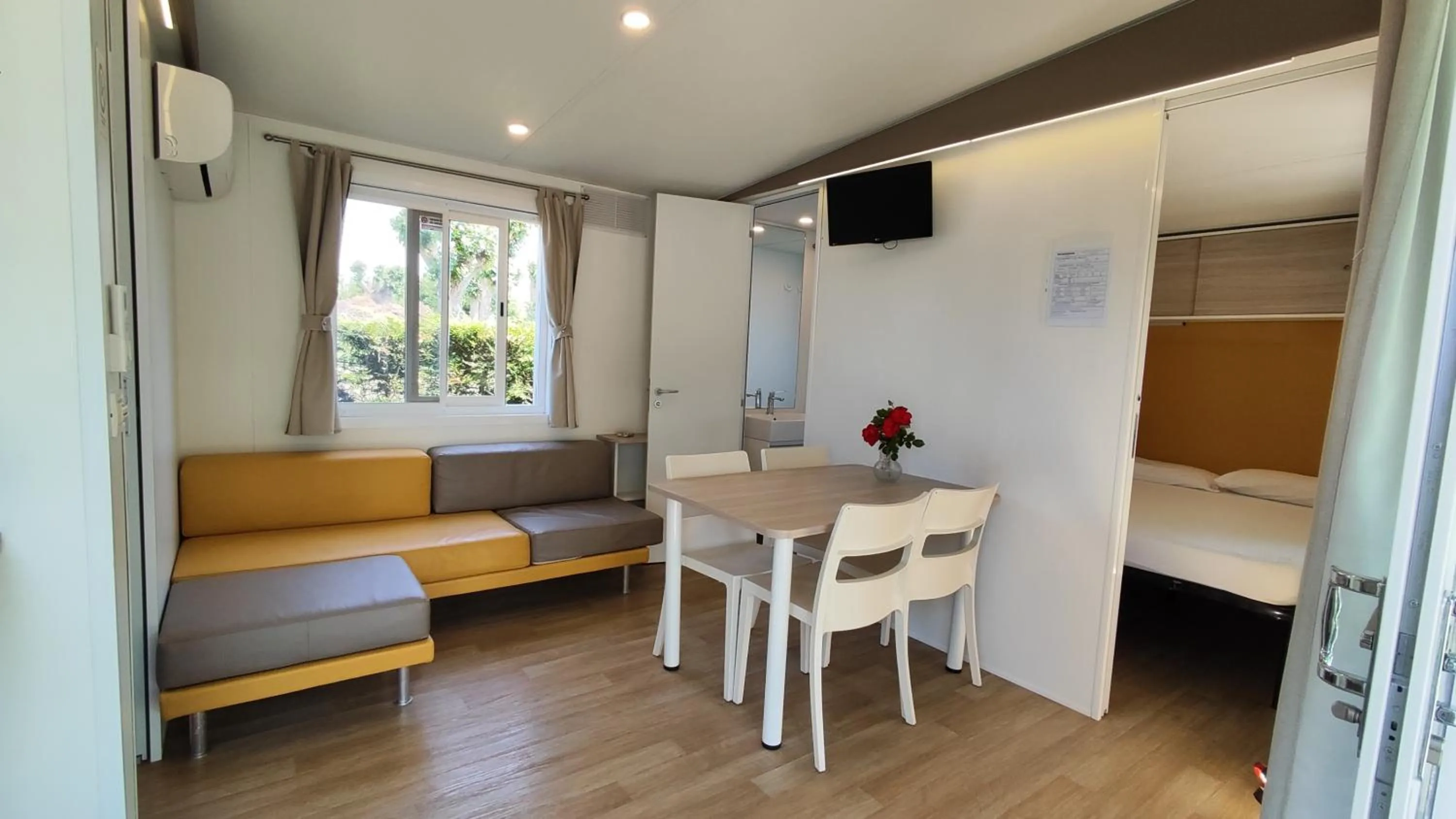 Bed in Campeggio del Garda