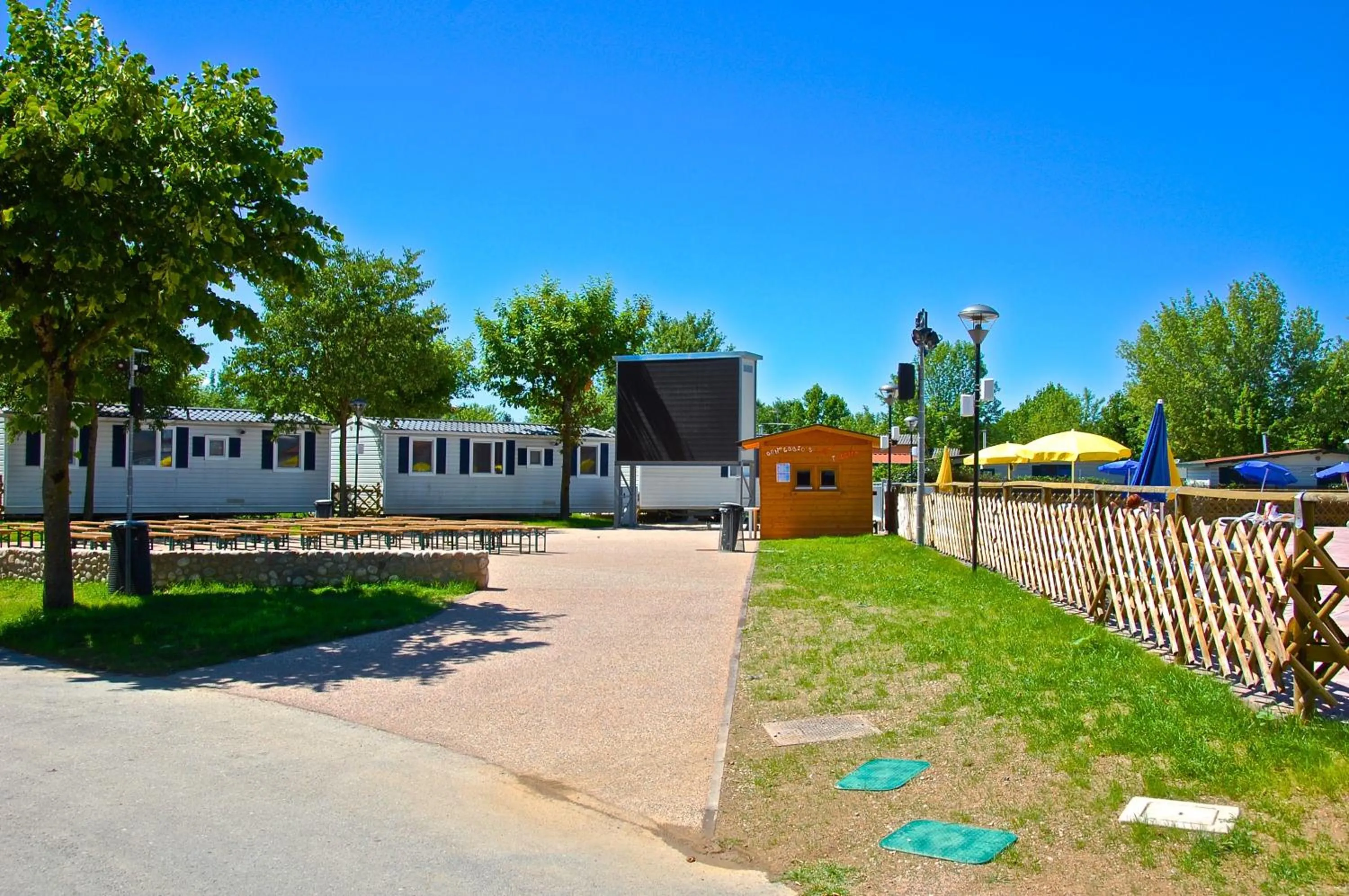 Evening entertainment in Campeggio del Garda