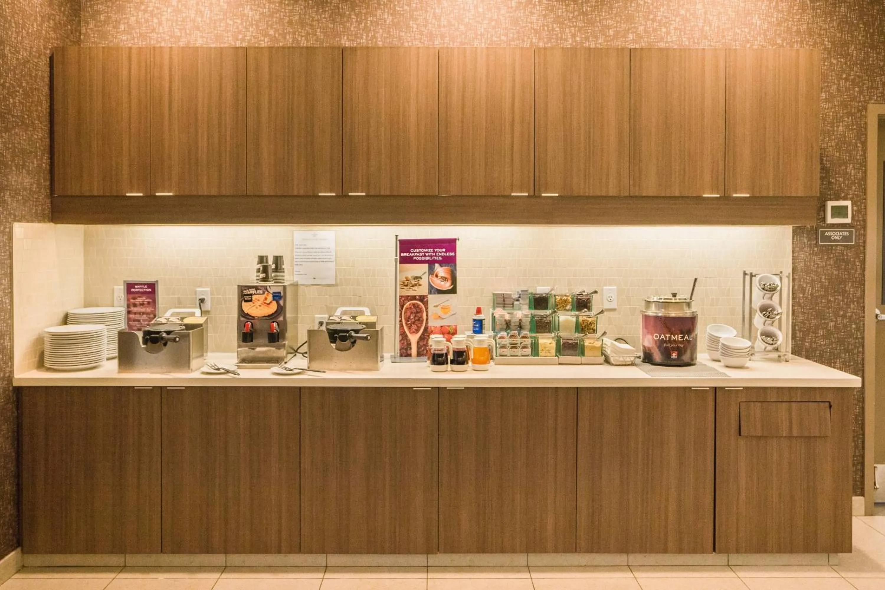Breakfast in Residence Inn by Marriott Seattle University District