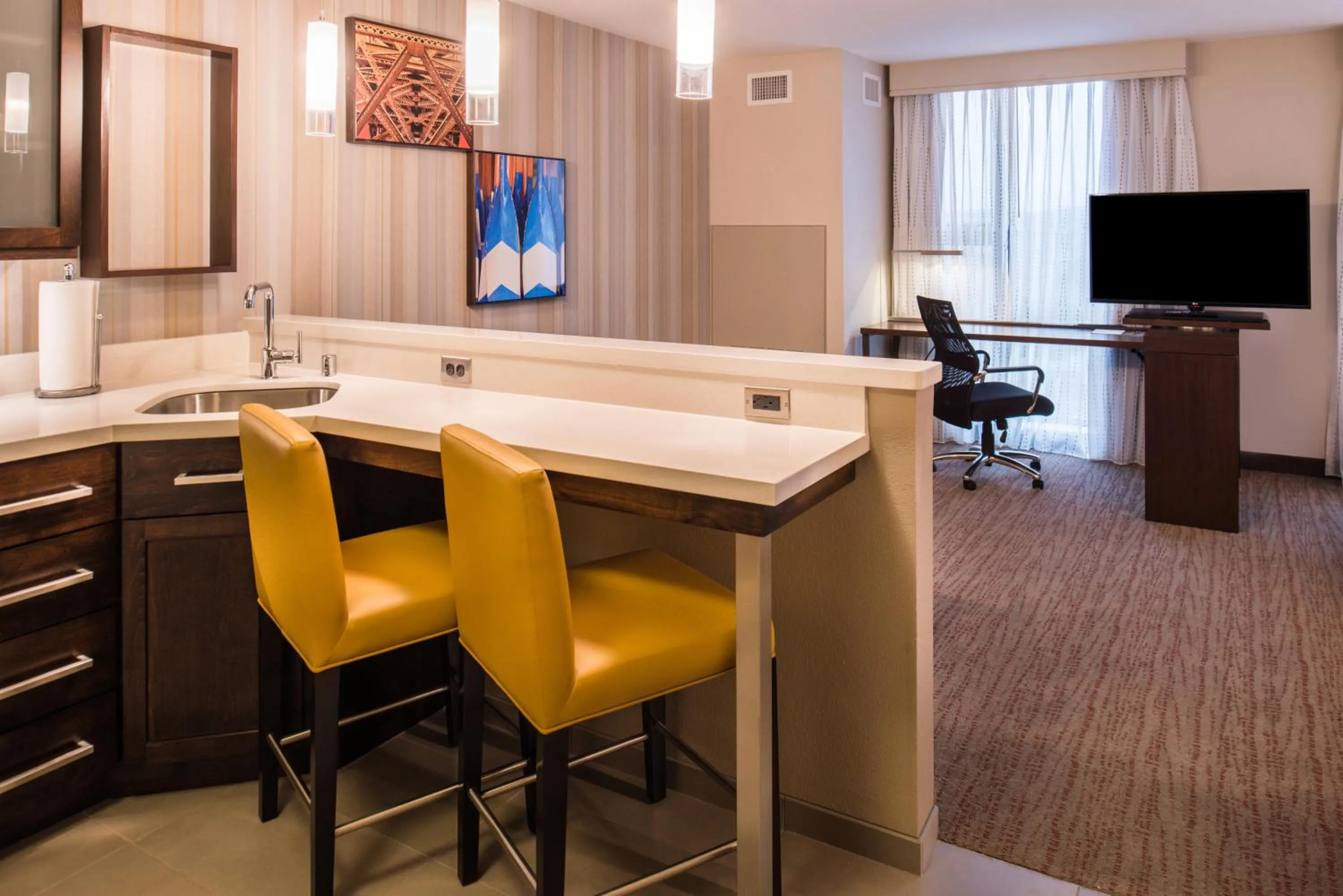 kitchen in Residence Inn by Marriott Seattle University District