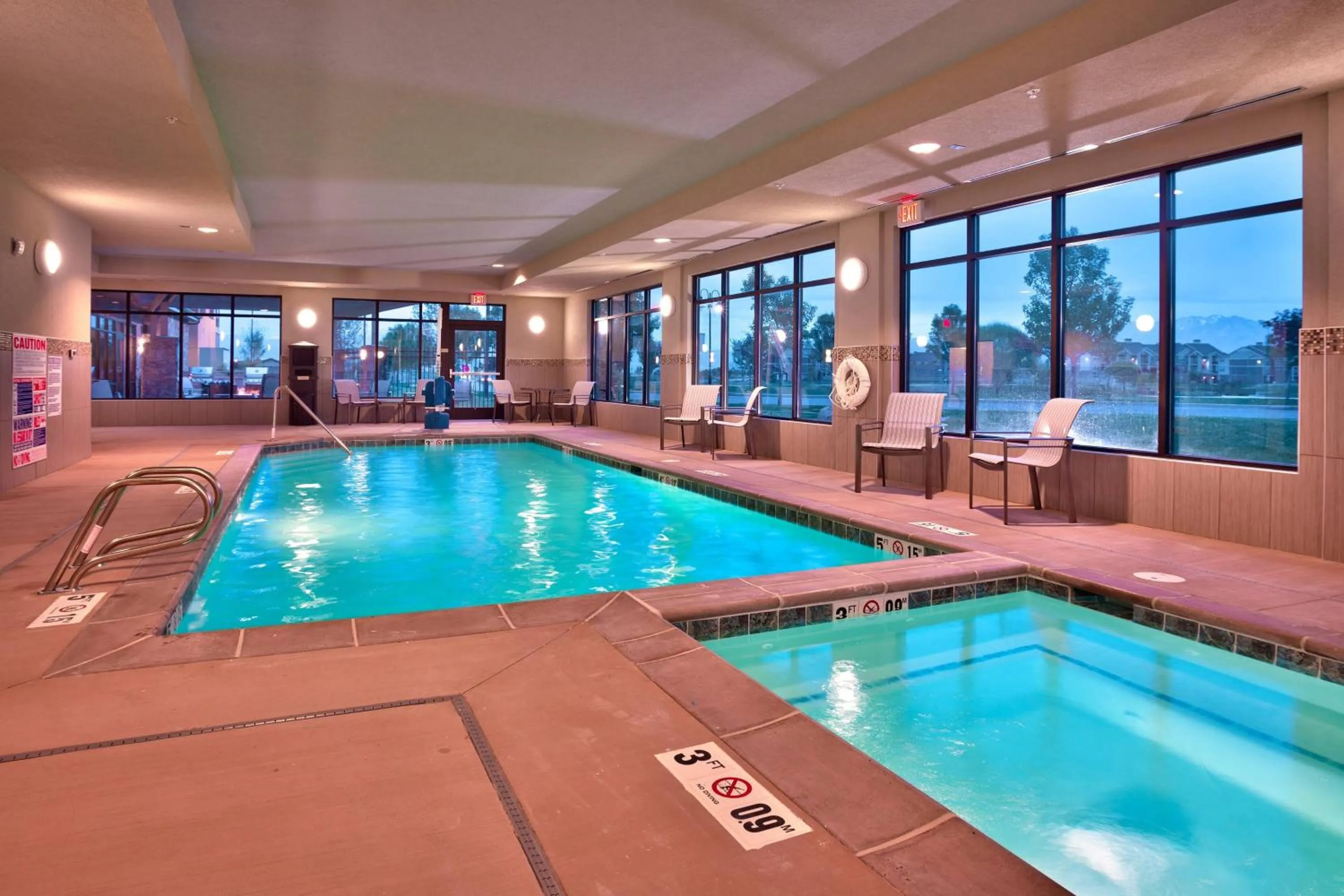Swimming pool in TownePlace Suites by Marriott Salt Lake City-West Valley