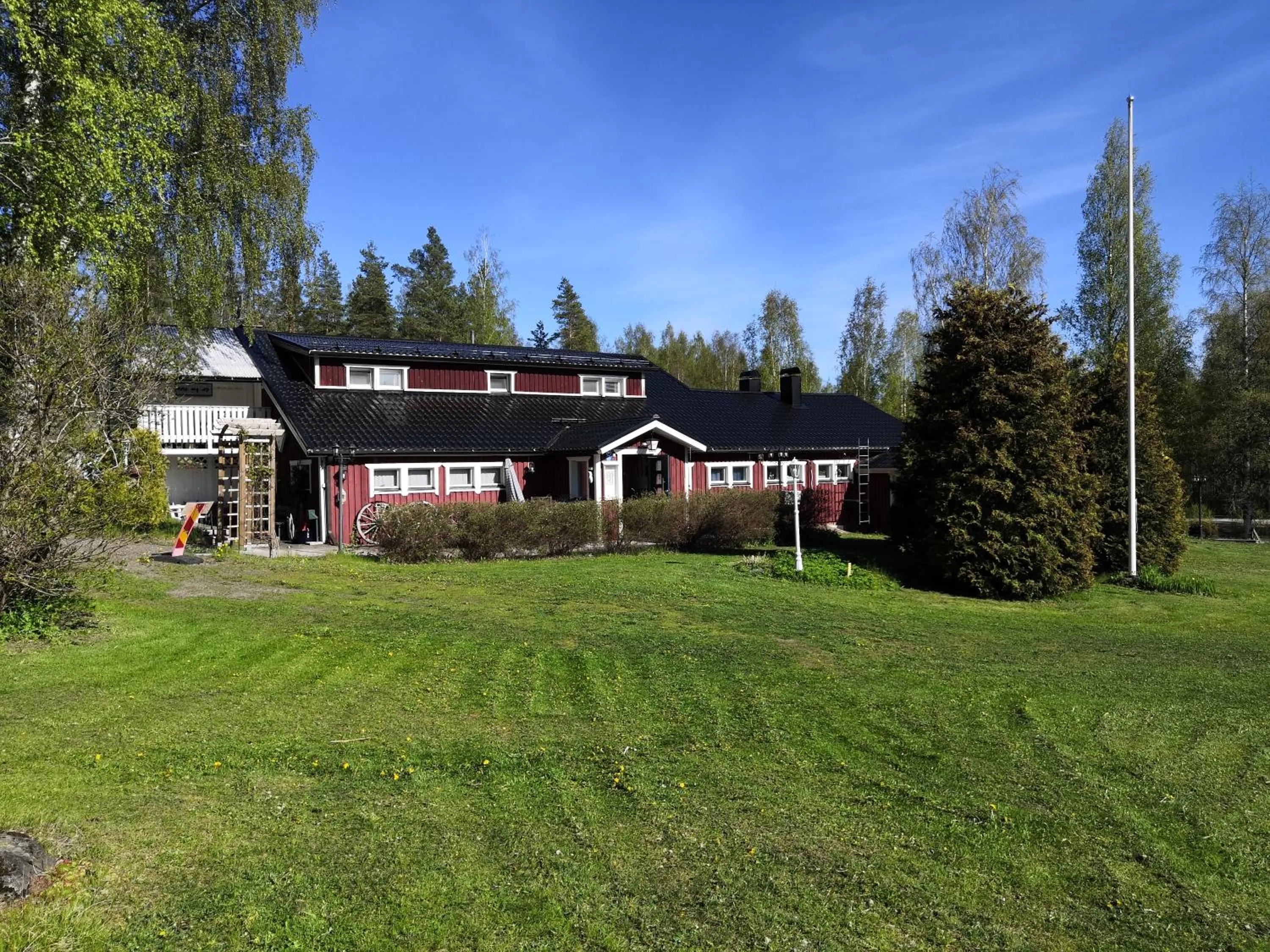 Property building in Hostel Mansikka