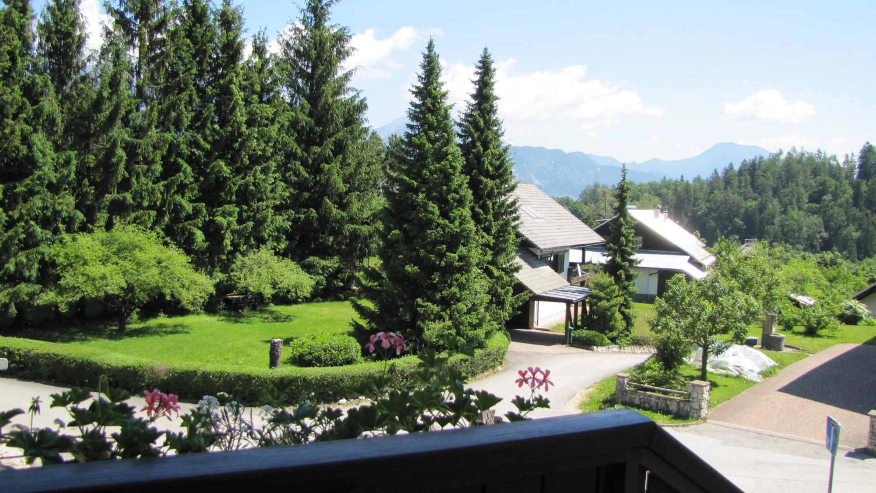 Garden view in Apartment Nuška