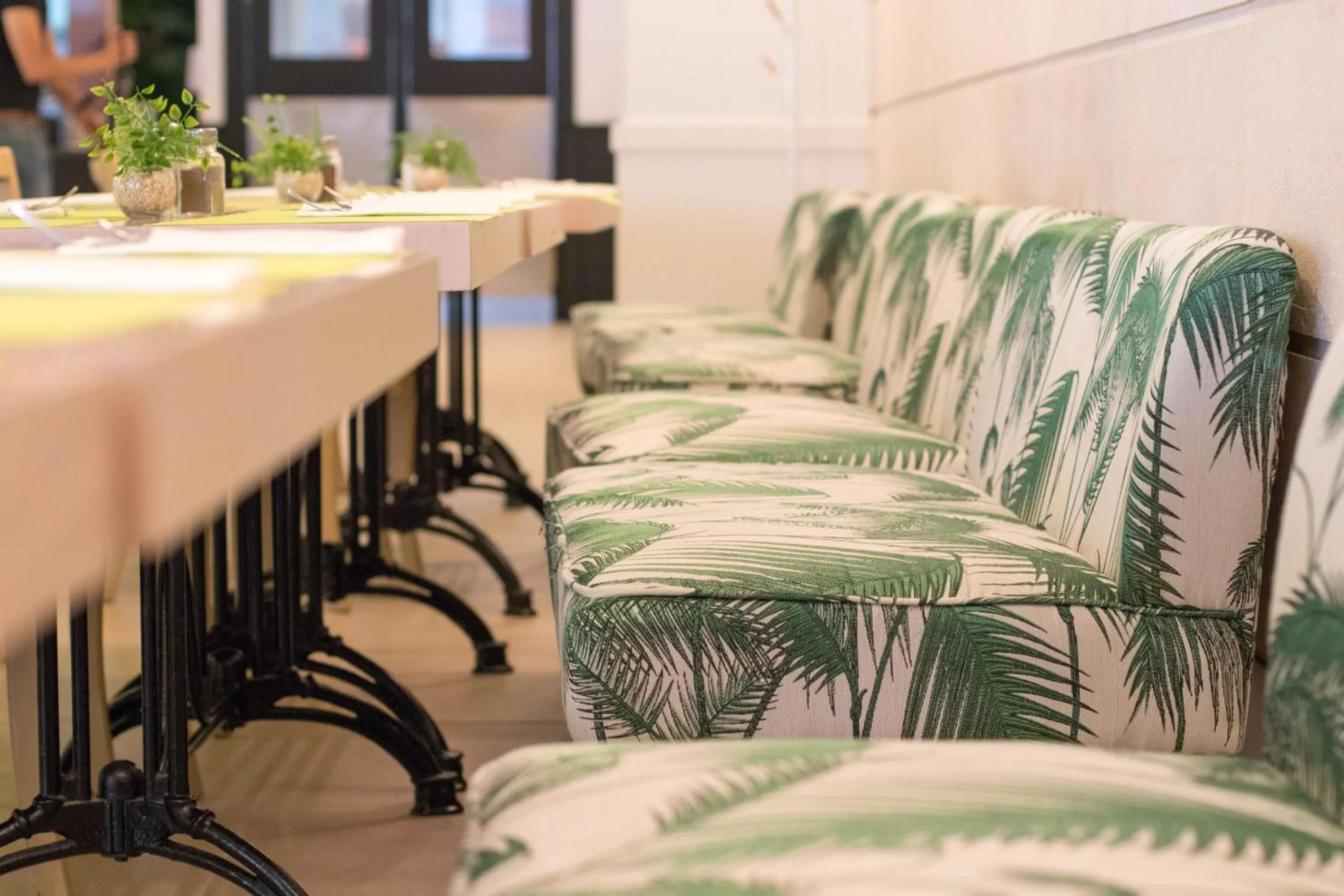 Restaurant/places to eat in Houm Nets - Adults Only