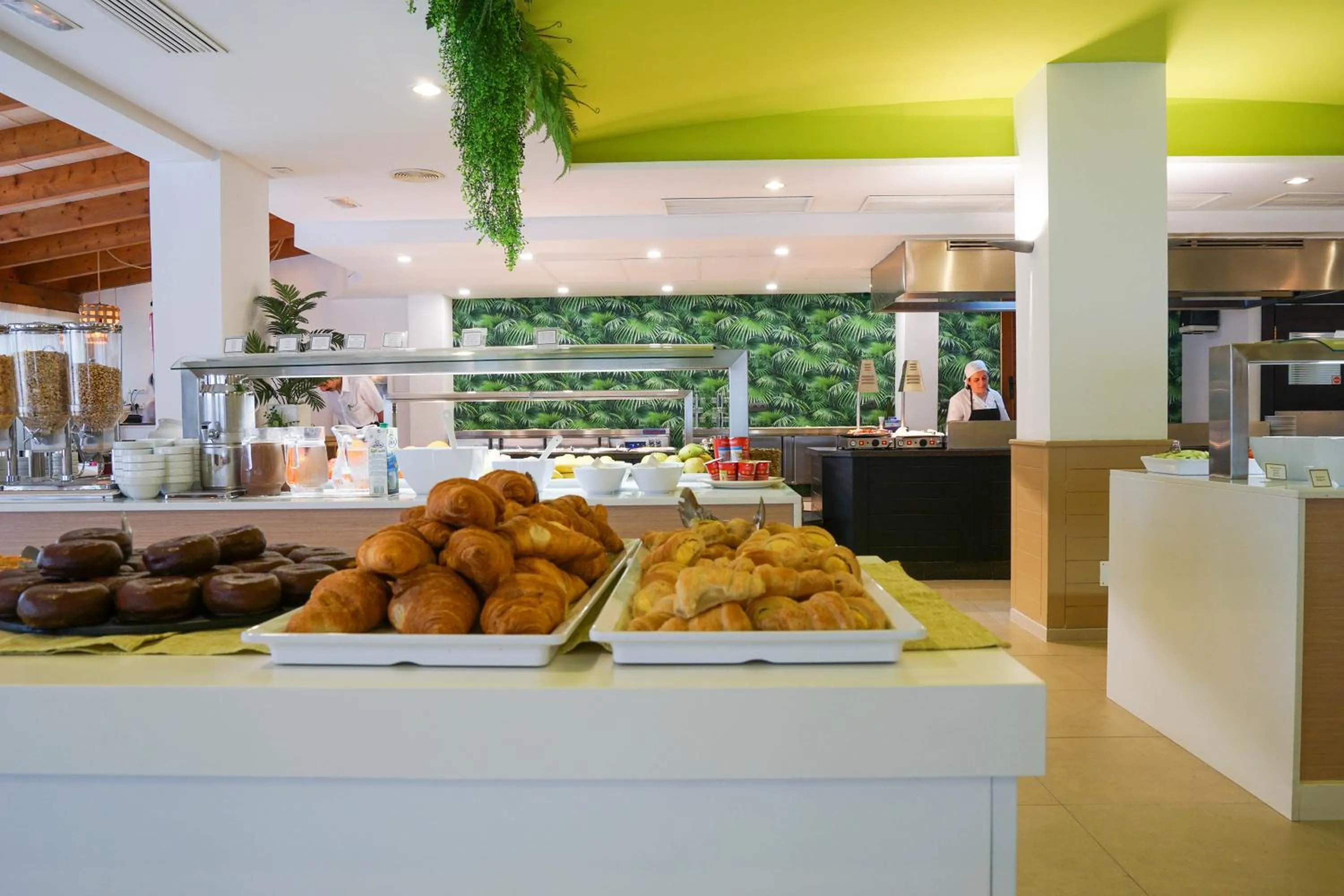 Restaurant/places to eat in Houm Nets - Adults Only