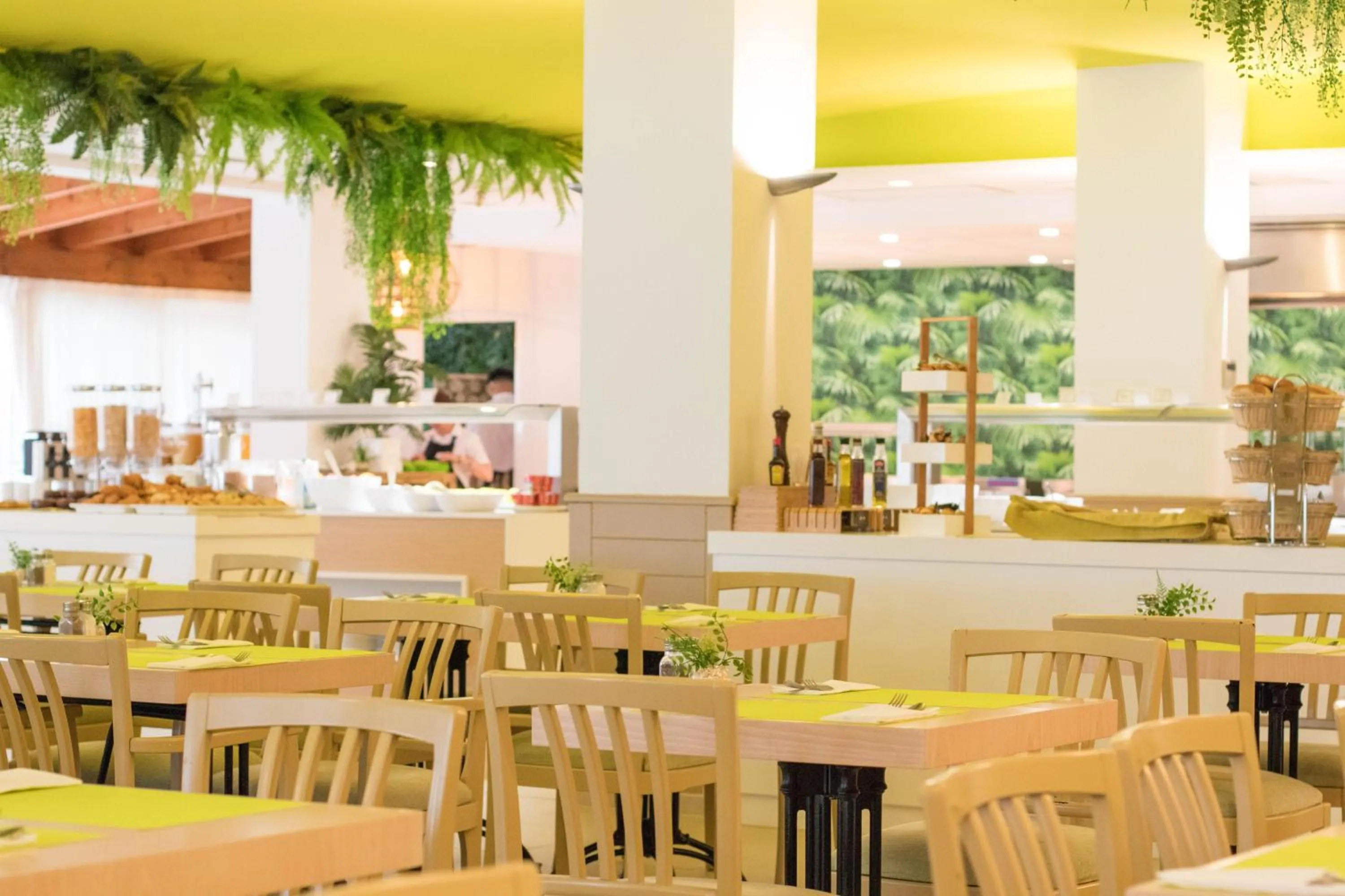 Restaurant/places to eat in Houm Nets - Adults Only