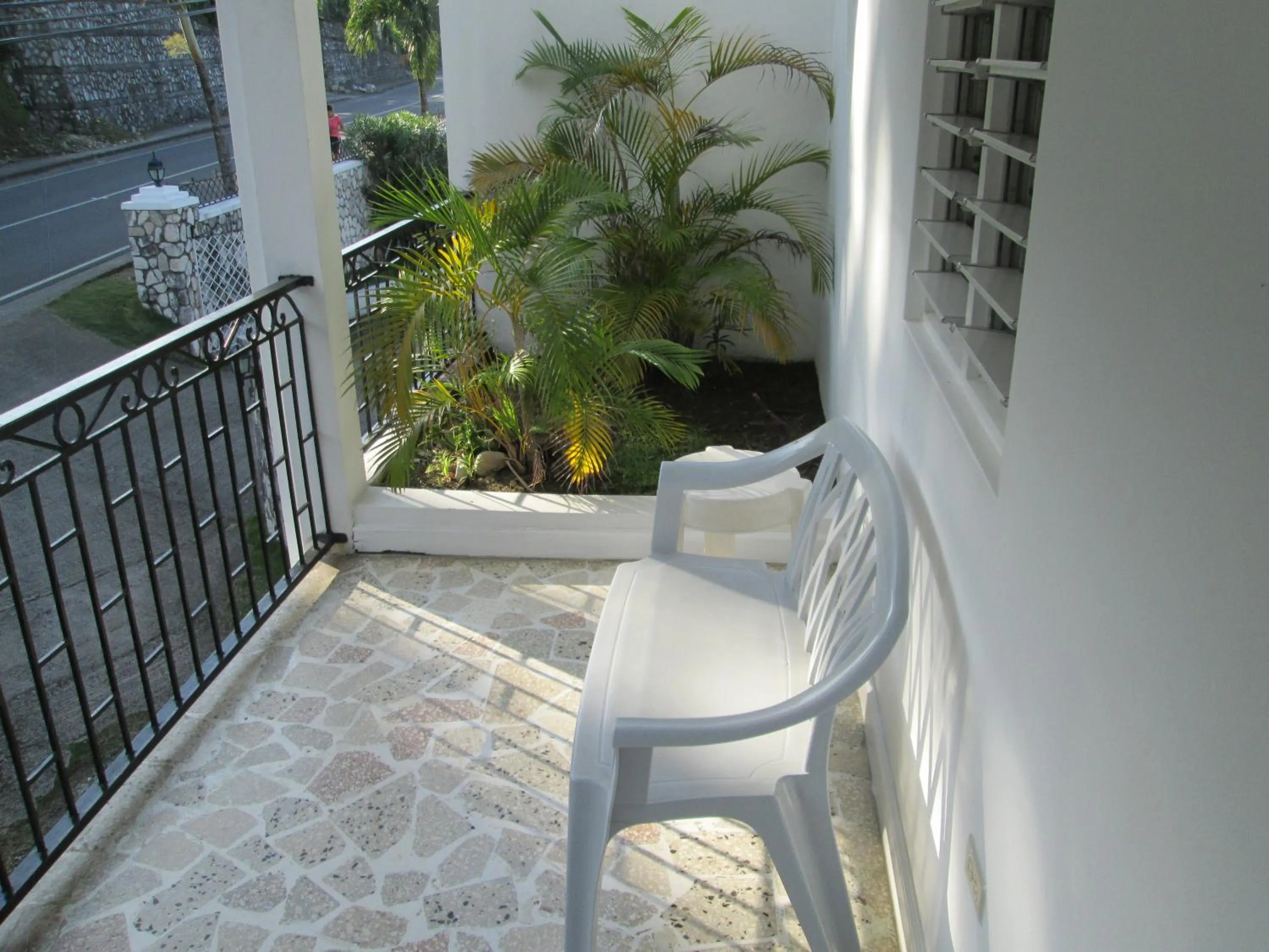 Balcony/Terrace in Paradise Inn