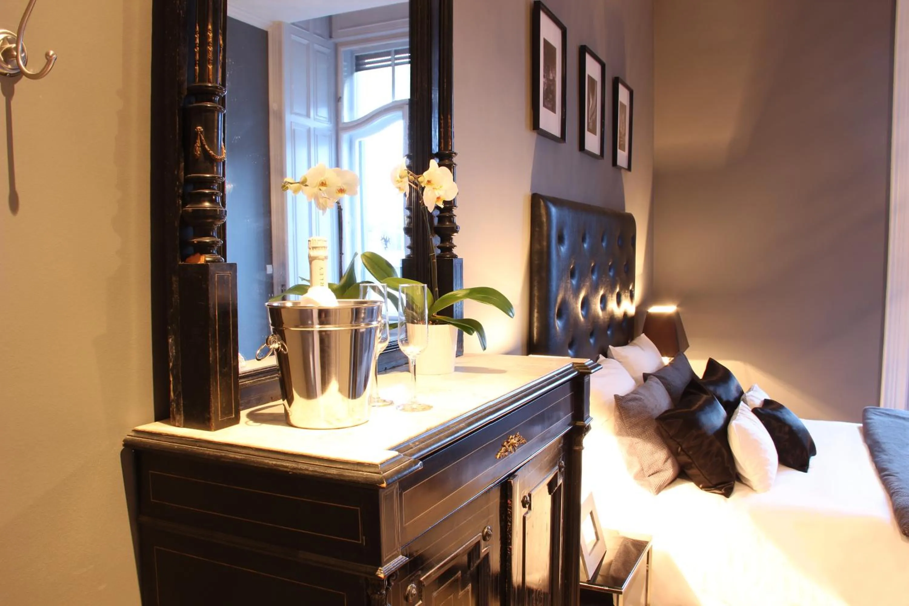 Decorative detail in Balance Home