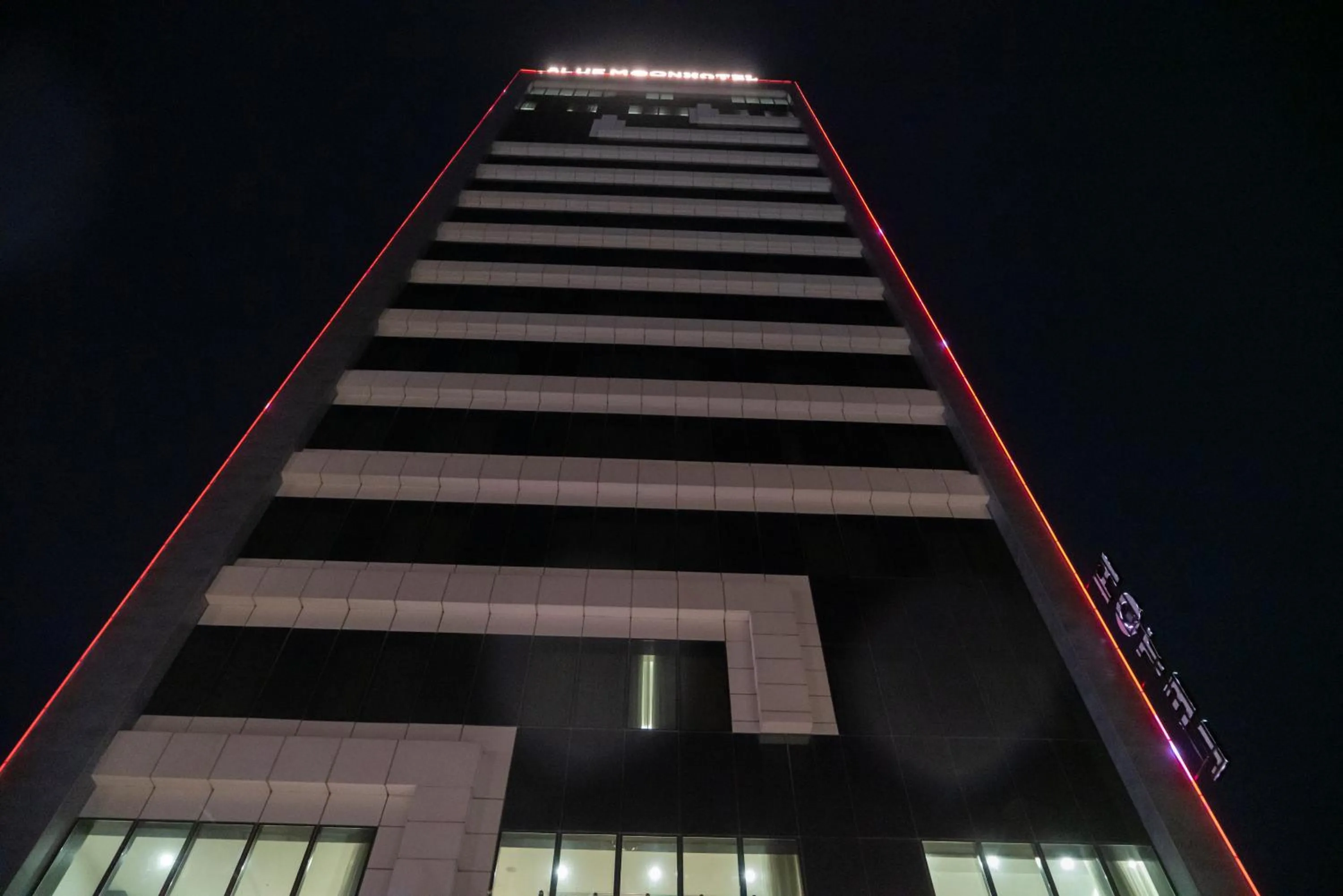 Blue Moon Hotel