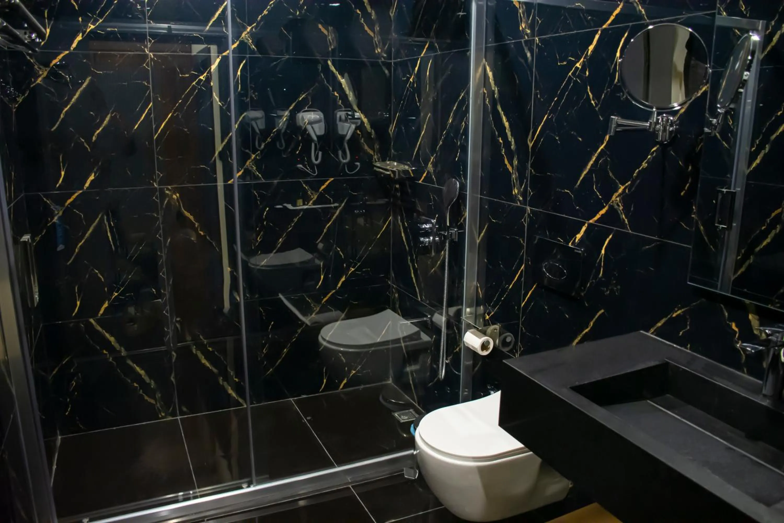 Deluxe Single Room in Blue Moon Hotel